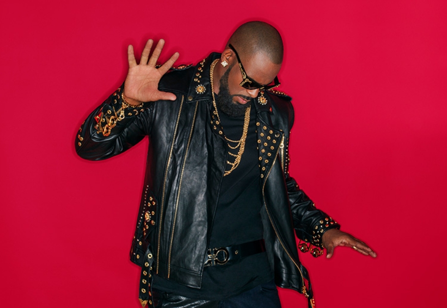 勞凱利被控性侵、剝削、虐待等罪名，遭判刑30年。（翻攝自R Kelly官網）