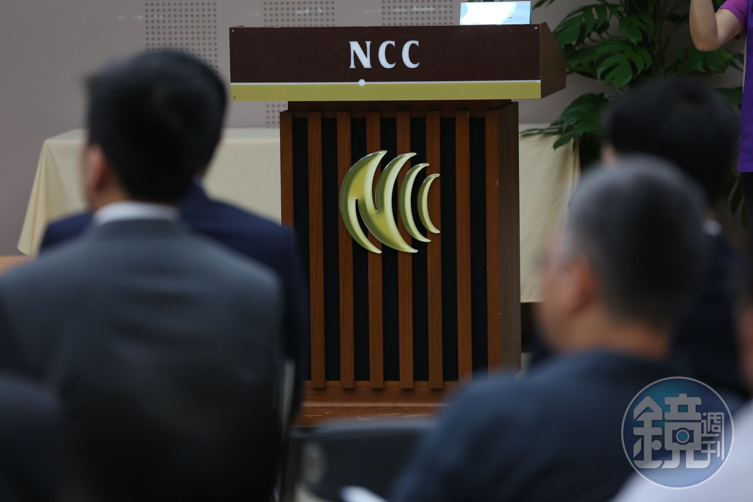 NCC通過《數位中介服務法》草案，社群媒體和拍賣網站將納管嚴控假訊息流竄。