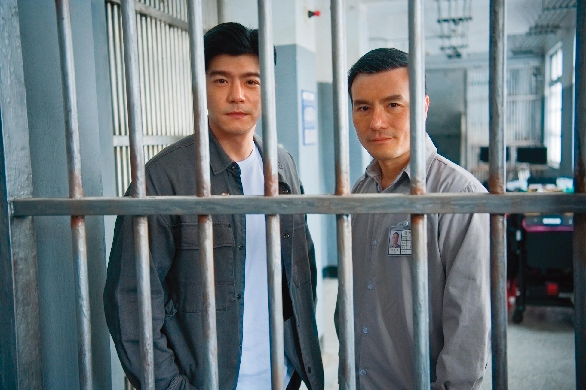 《台灣犯罪故事》演員王柏傑(左)和李銘忠(右)在其中一個篇章分別飾演記者及殺人犯。(犢影製作提供)