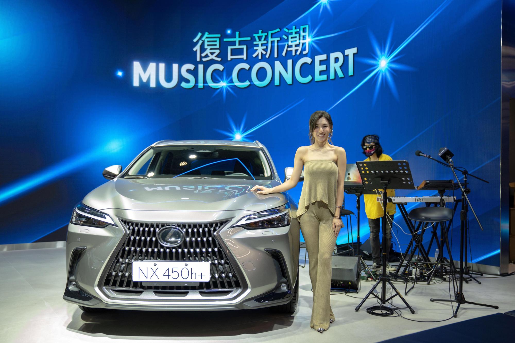 Haezee黃瑋昕也受到高級房車LEXUS青睞,邀請她在金曲前夕舉辦線上直播音樂會《LEXUS MUSIC CONCERT》。(新禧未來音樂提供)