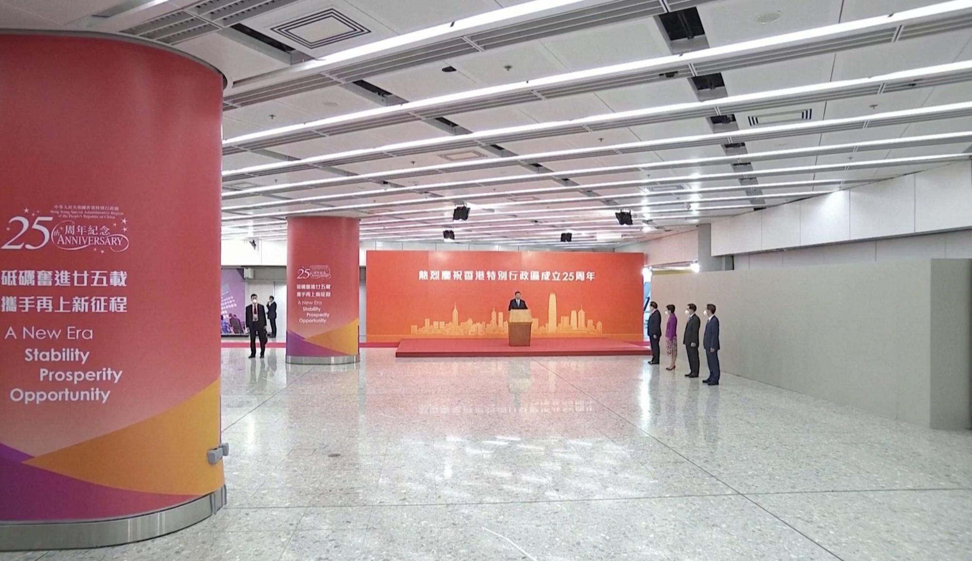 一張圖看出與習近平的距離！演說現場「史詩級空曠」，記者被排在千里之外。（翻自推特）