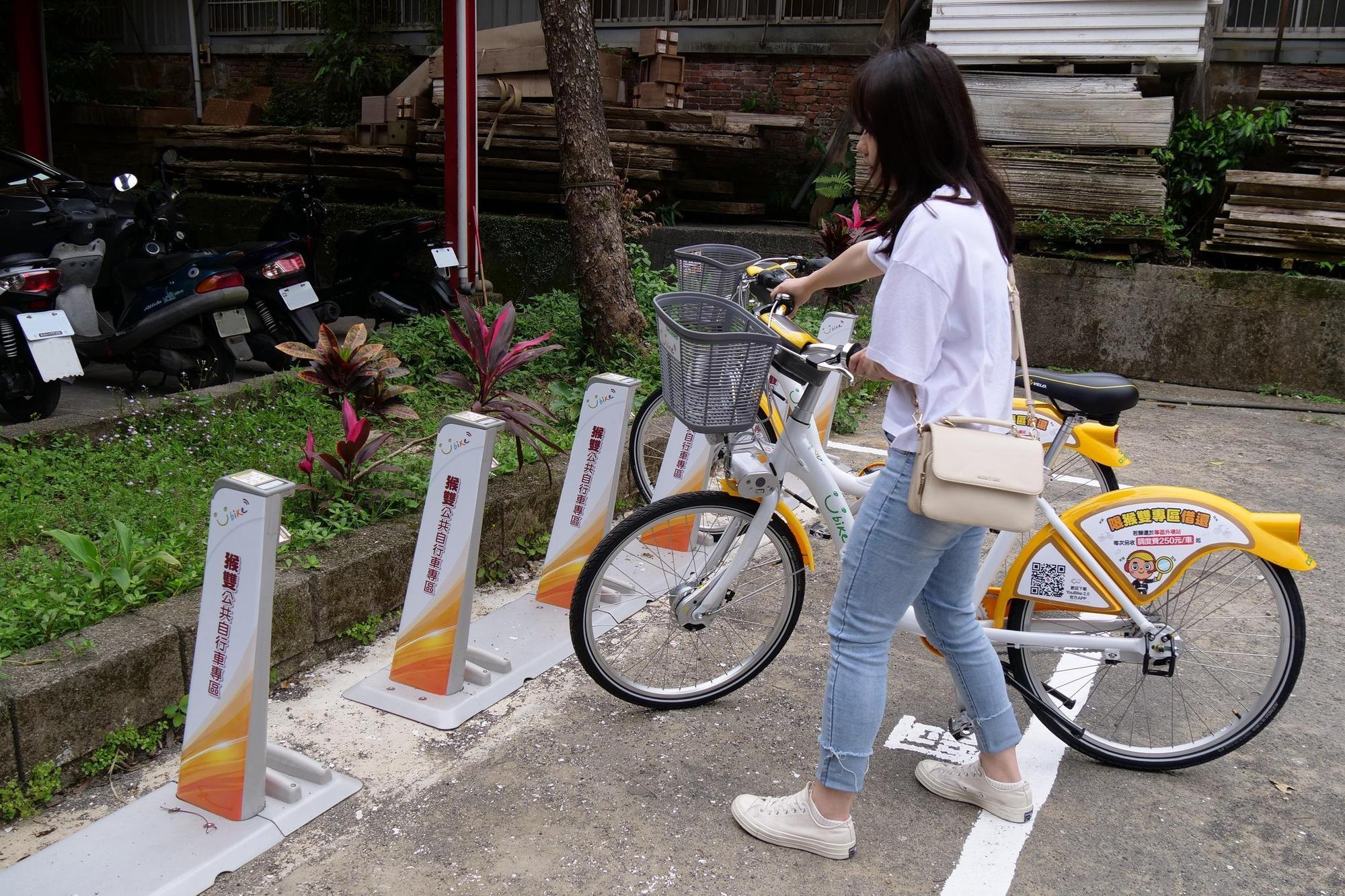 猴雙公共自行車專區,在三貂嶺自行車道試營運期間,不會收取250元跨區調度費。(新北市交通局提供)