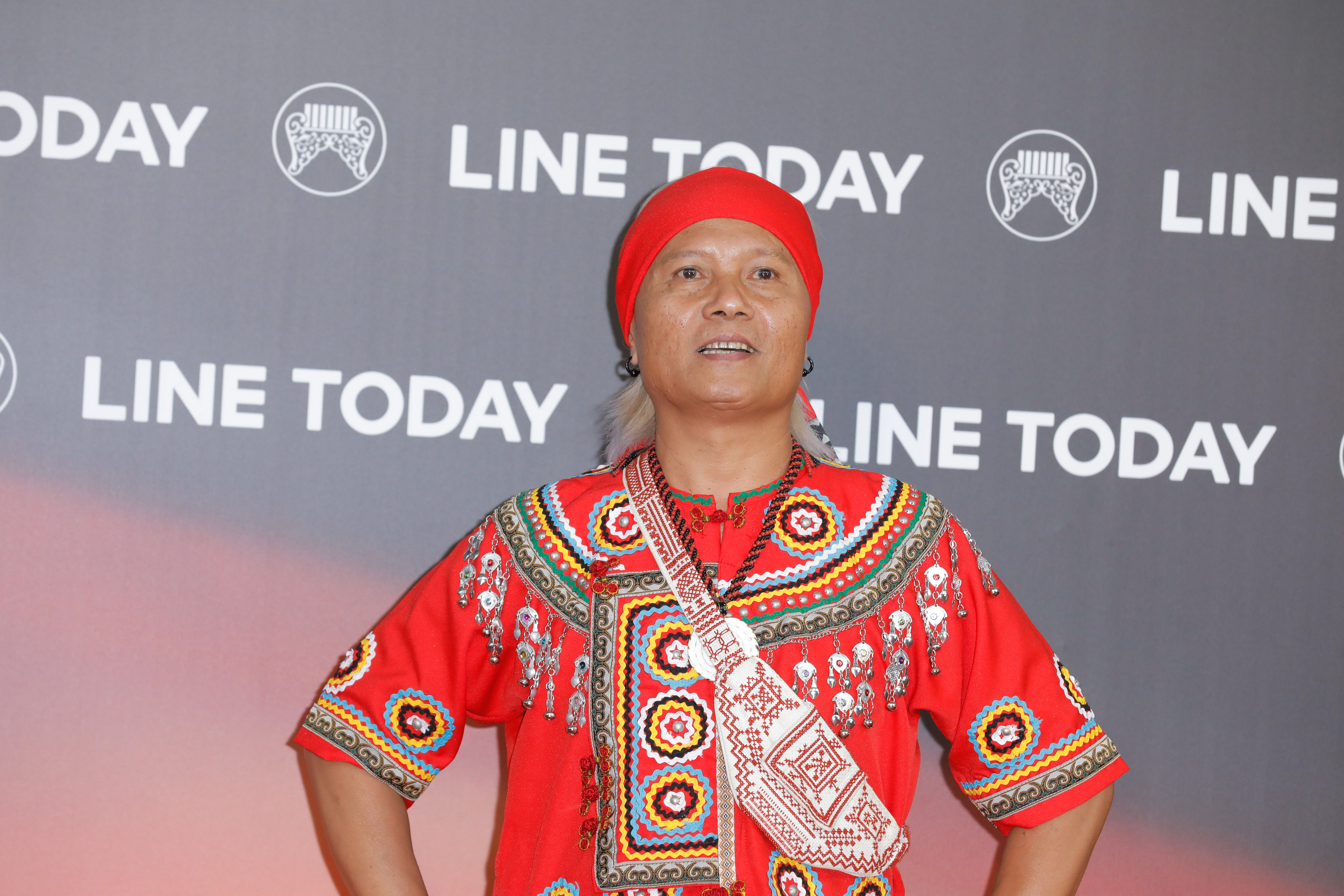 新寶島康樂隊憑第12張專輯《剪剪花》獲得最佳演唱組合獎，阿VAN出席領獎。