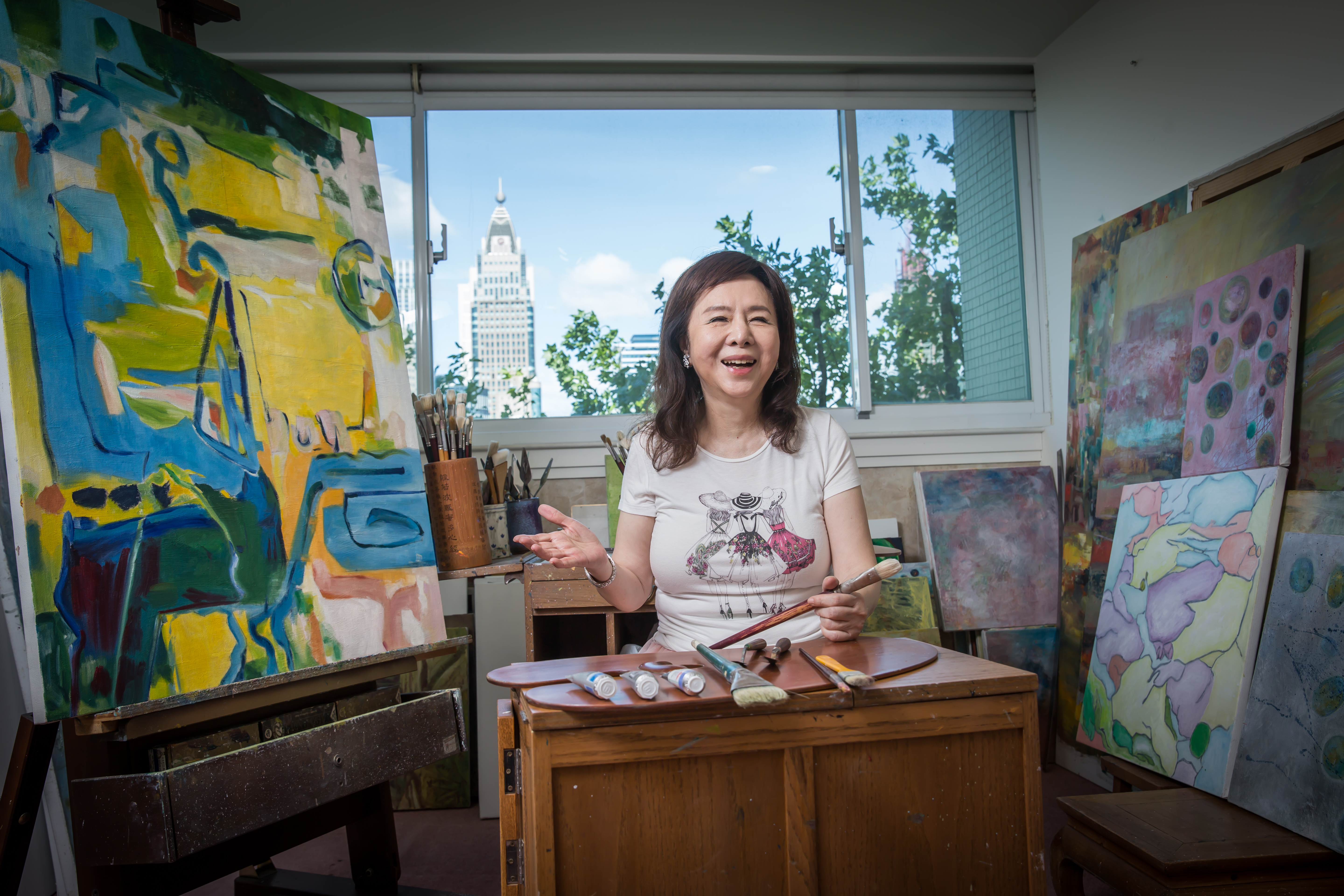 侯翠形容，她對藝術創作抱著近似於宗教性的狂熱。