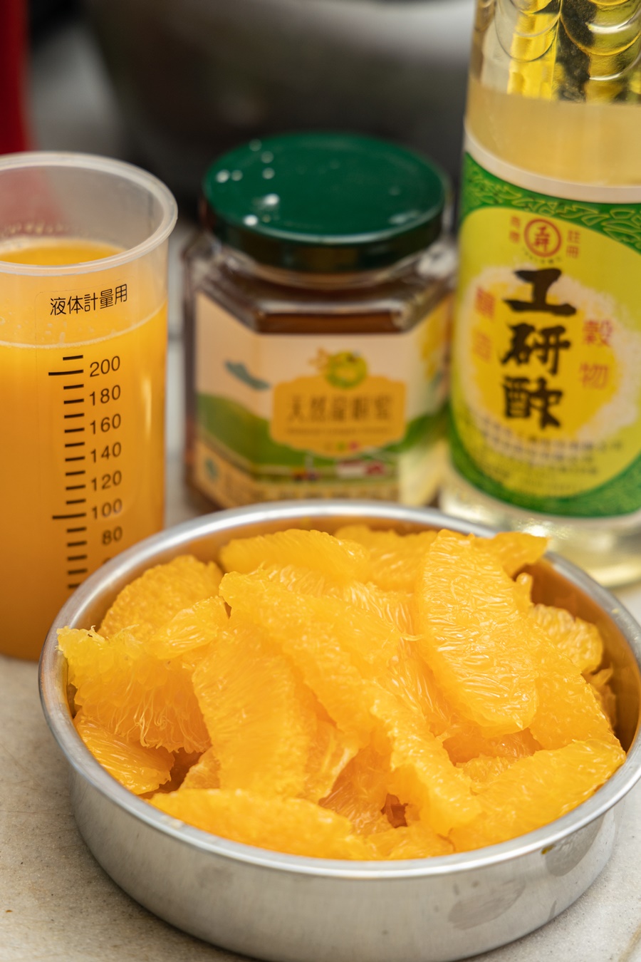 醬汁的材料。