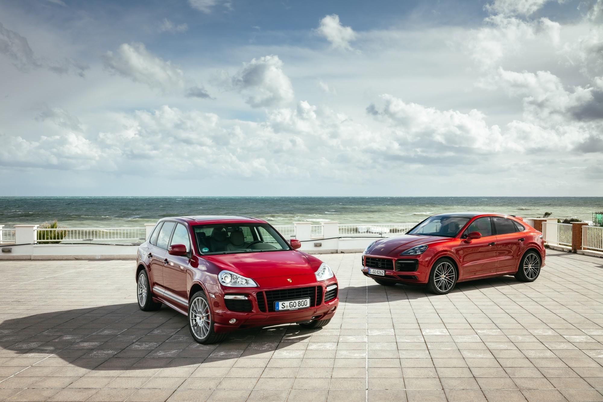 第一代 Cayenne GTS 於2007年上市，以高達 405 PS（298kW）最大馬力成為當時搭載自然進氣引擎 Cayenne 中性能最強的車型。