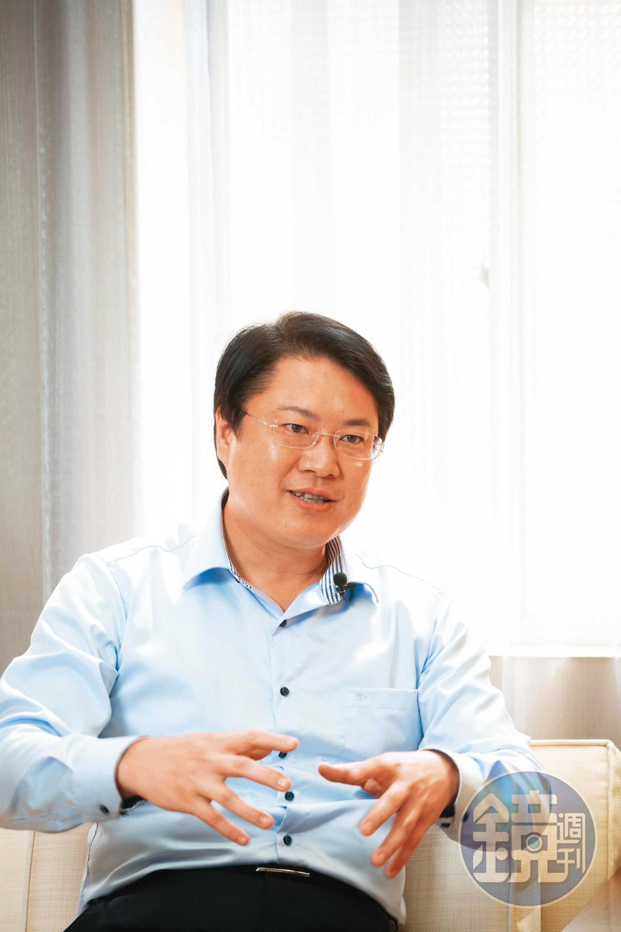 基於派系平衡的考量,基隆市長林右昌也被點名是新北市長的可能人選。