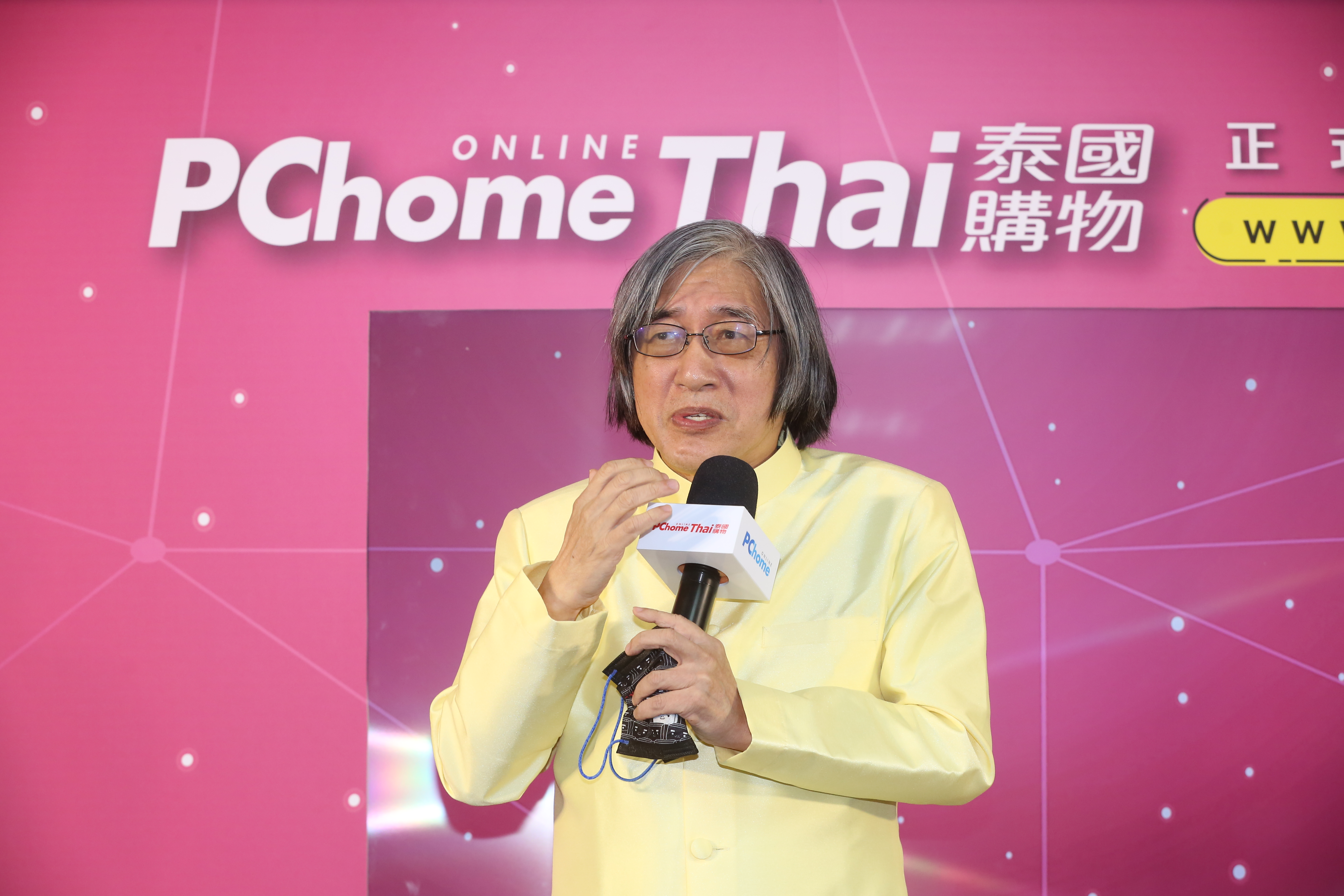 愛將蔡凱文閃辭，詹宏志重掌網家執行長發信穩軍心。