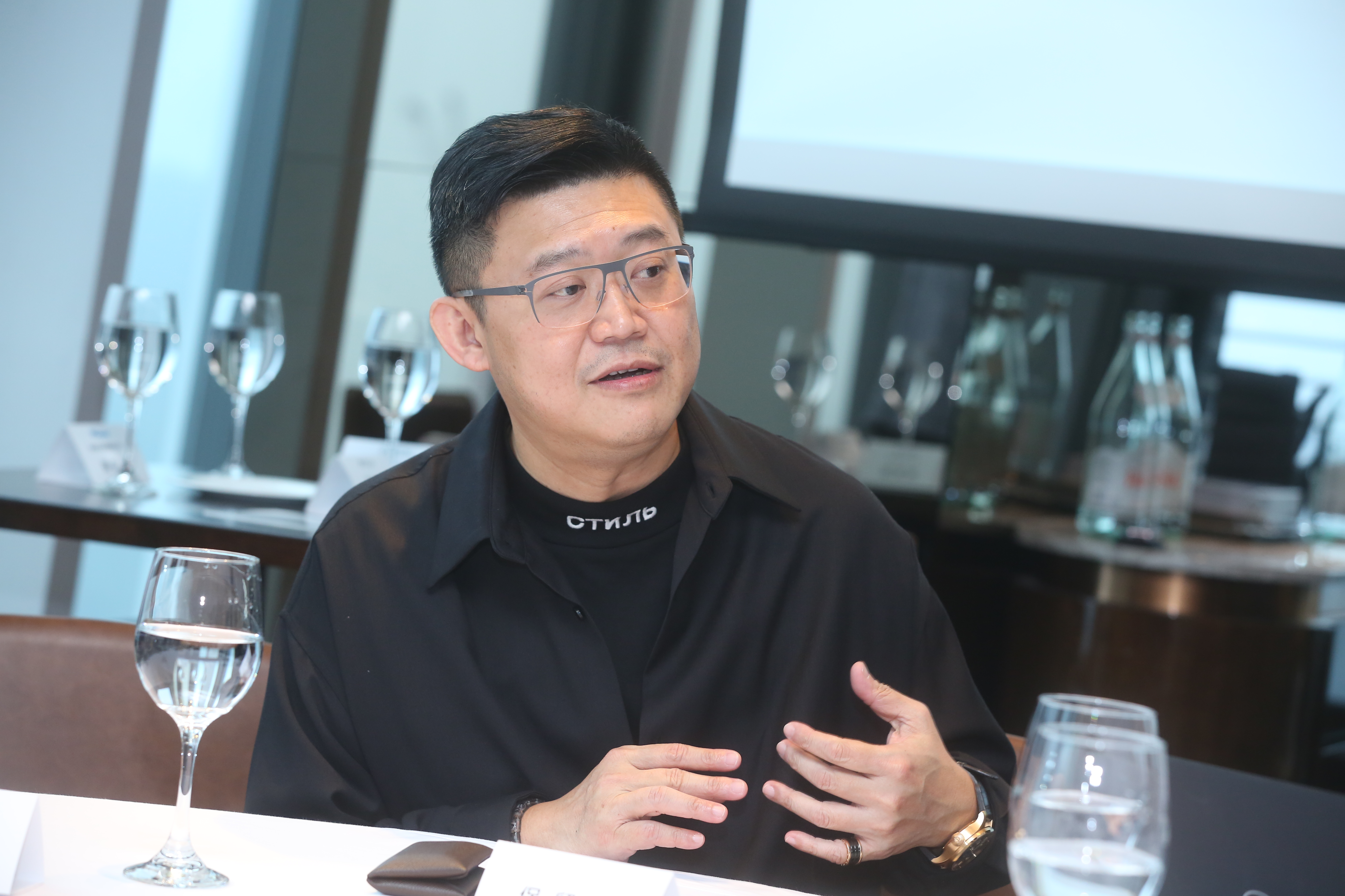 網家執行長蔡凱文閃辭，董事長詹宏志暫代職務。