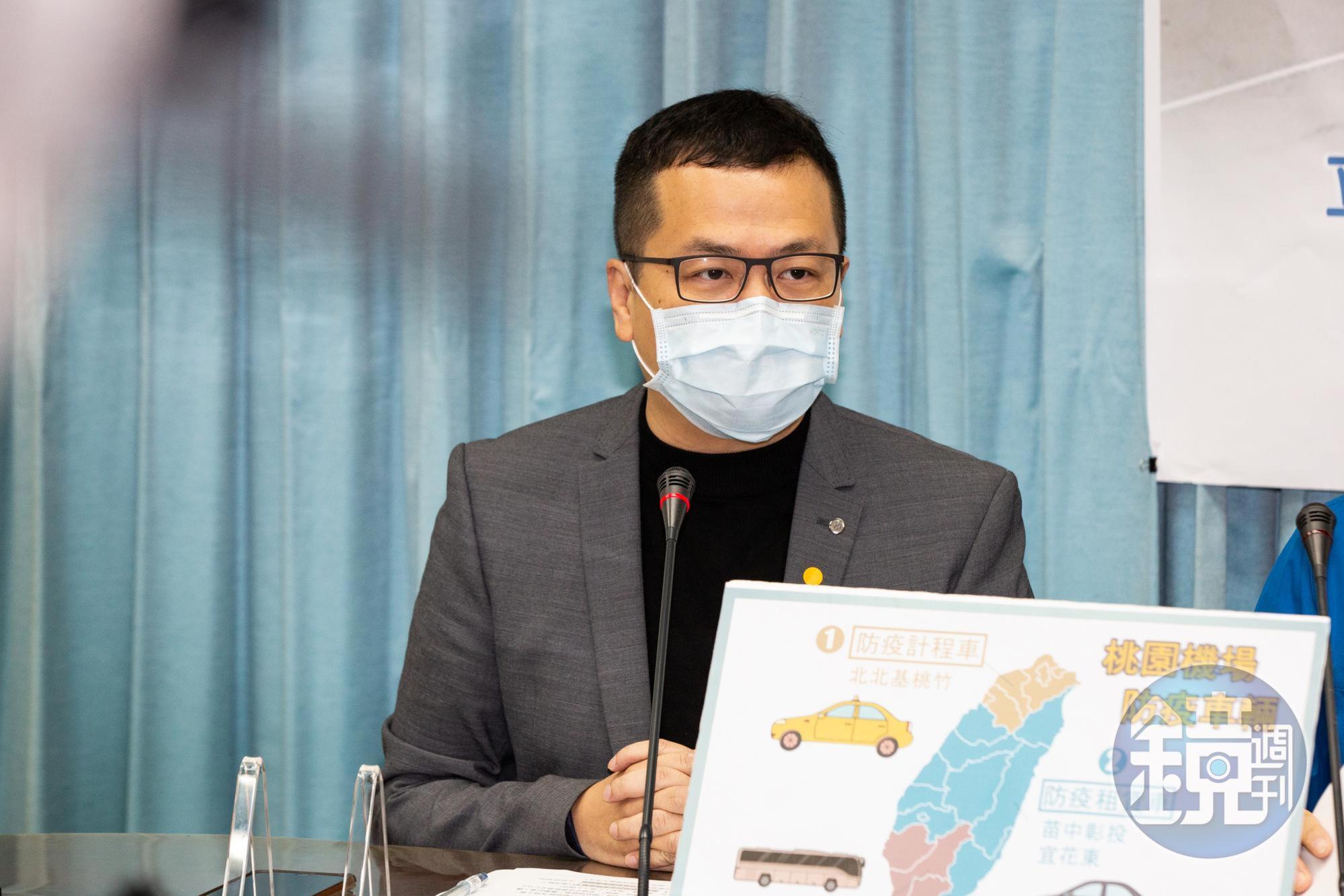林智堅近日被爆出碩士論文涉嫌抄襲，羅智強（圖）今po文狠酸，「想選市長，林智堅，要不要出來交代？還是趕快封存30年？」（本刊資料照）