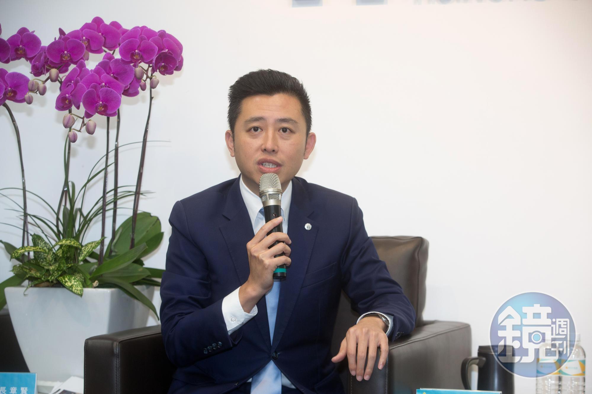 林智堅倫文指導教授親上火線說明，當初是余正煌借用林智堅資料，只是余比較早畢業。
