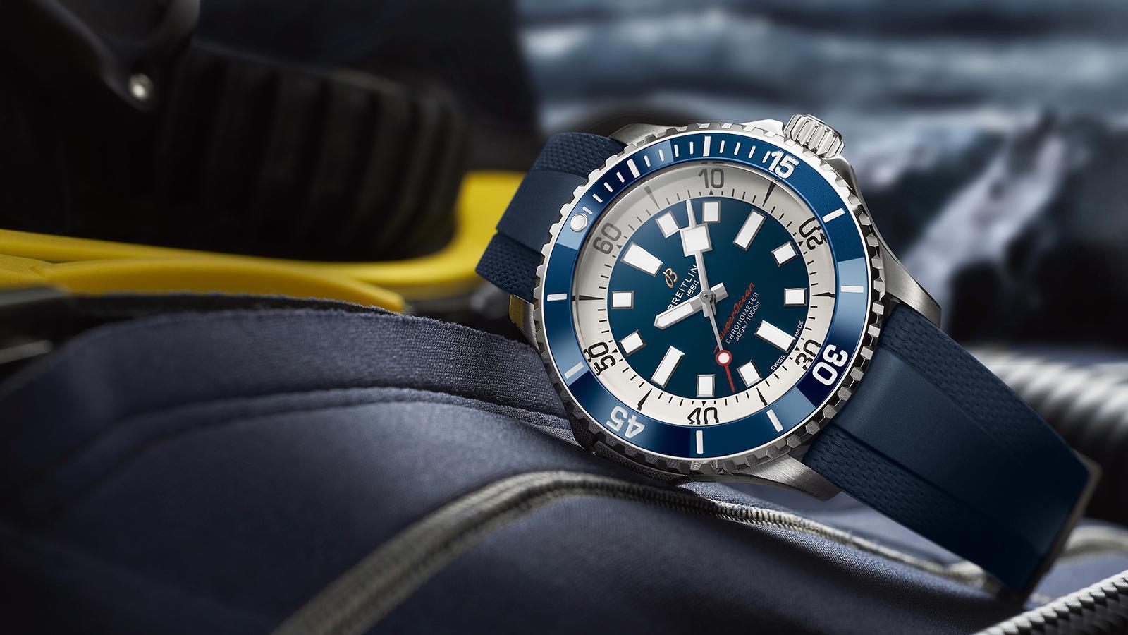 Superocean Automatic 46｜錶徑46mm／不鏽鋼材質／時、分、秒指示／百年靈17型自動上鏈機芯／防水300米／定價NT$142,000