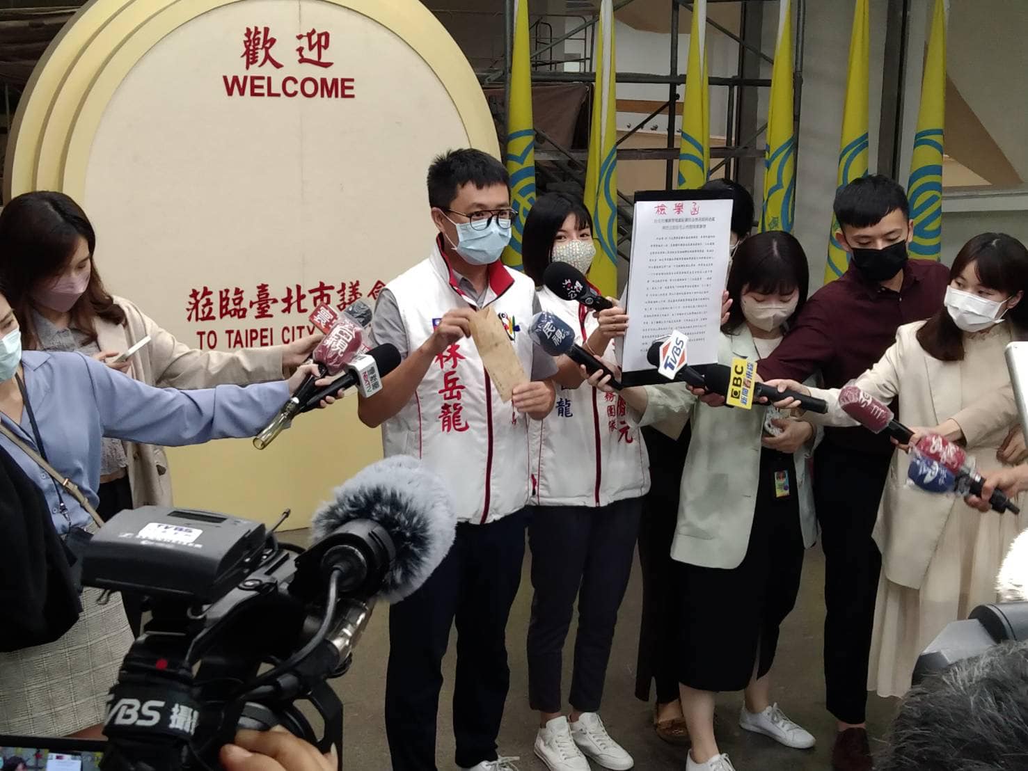 林岳龍坦言，目前身負重責大任，除了感謝李對他的指導，也會秉持師父的精神努力下去。 （讀者提供）