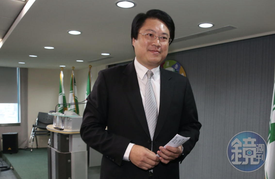 基隆市長林右昌今在臉書透露自己二次確診。