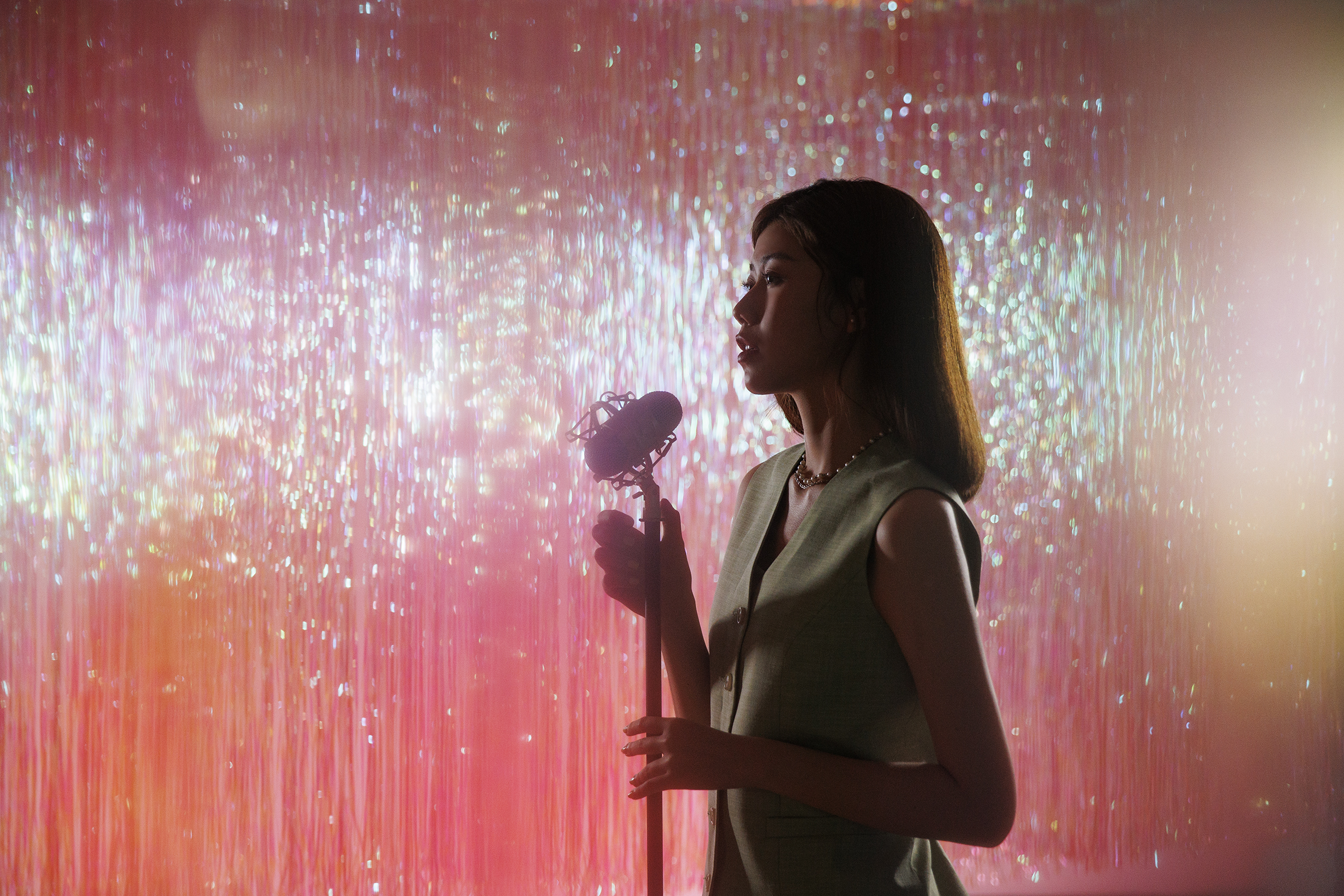 蔡恩雨從小就想當歌手，在Youtube上擁有高人氣。（華納提供）