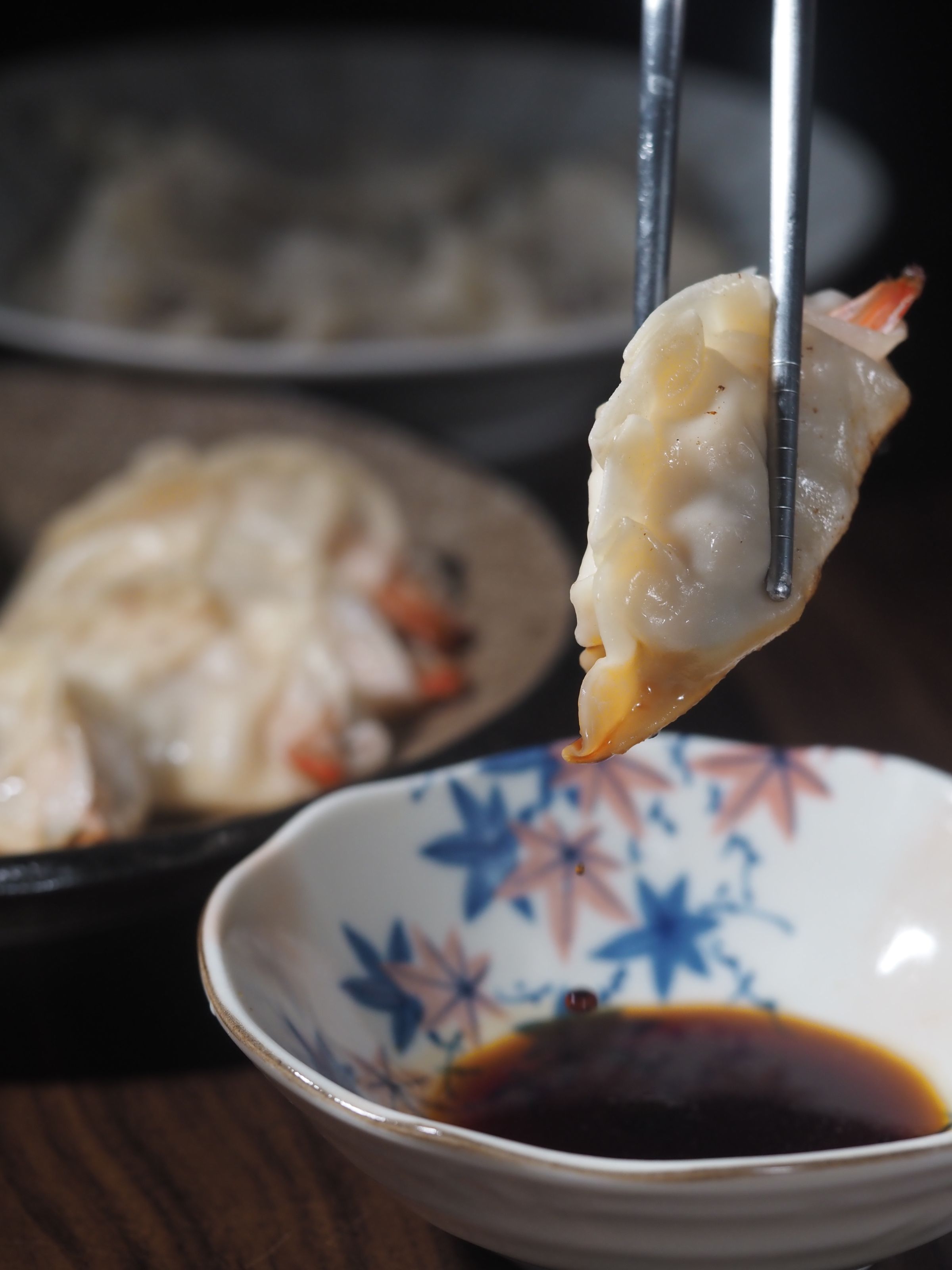 這個食譜也可以用來包水餃，餡料本身就很有味道，但如果喜歡酸味可以蘸醬油醋吃。