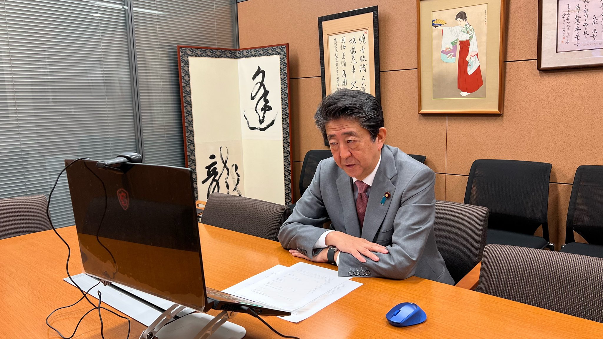 根據日媒報導，安倍晉三（圖）到昨晚才敲定行程，決定前往奈良市助選。（翻攝自推特）