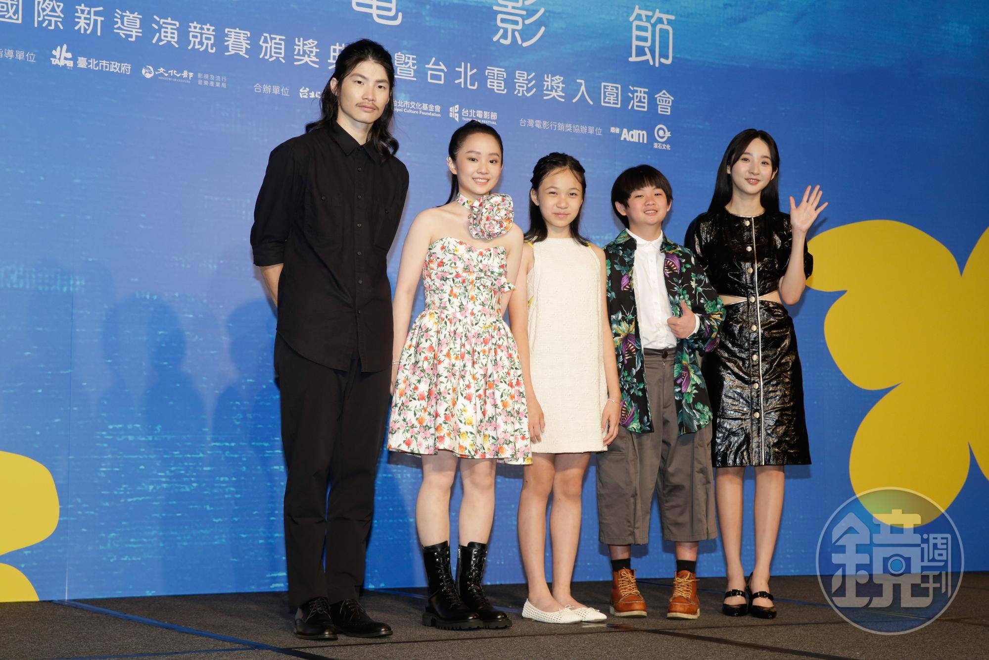 出席台北電影獎入圍酒會的最佳新演員入圍者,黃泰維(左起)、方郁婷、林品彤、鄭逸軒、李沐。