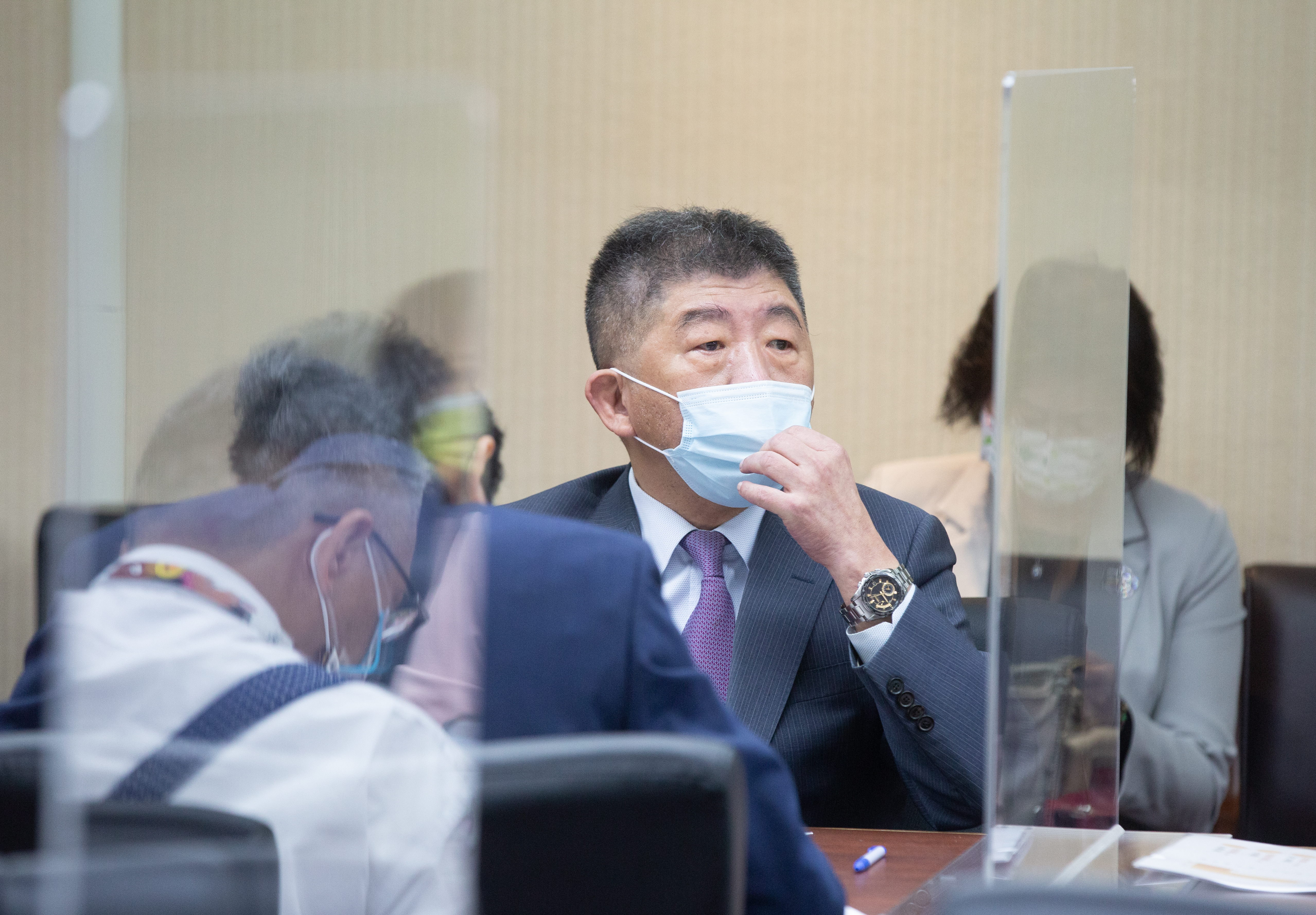 陳時中將代表民進黨角逐台北市長選舉，昨天他成立臉書粉專，短短不到半天已累計逾7.6萬人追蹤。（本刊資料照）