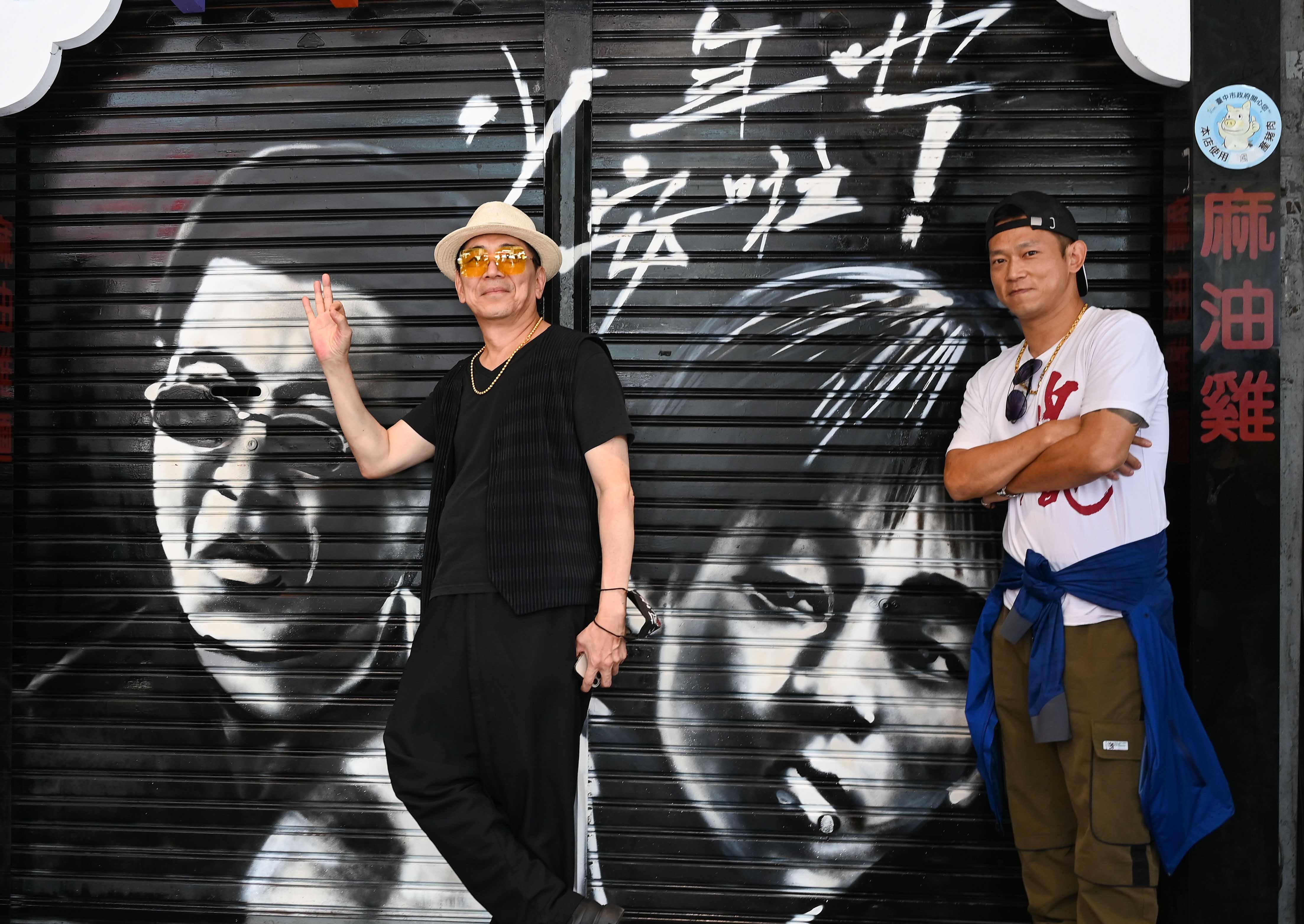 《少年吔，安啦！》高捷、顏正國到台中「巡田水」。（牽猴子提供）