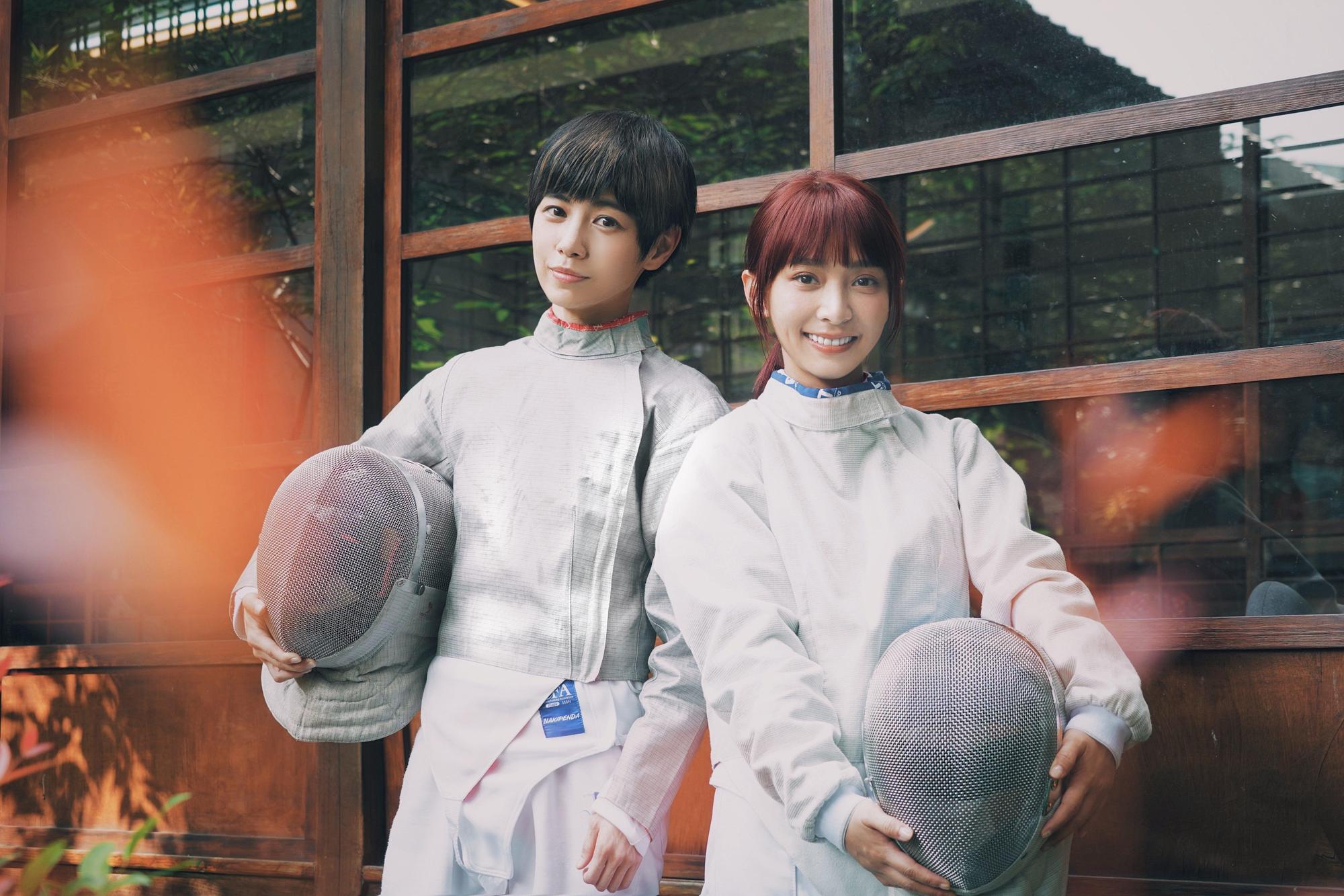 小魏魏嘉瑩7月8日與溫妮（WINNI）一起推出2022年限定EP《魏妮寫詩》。（相映國際提供）