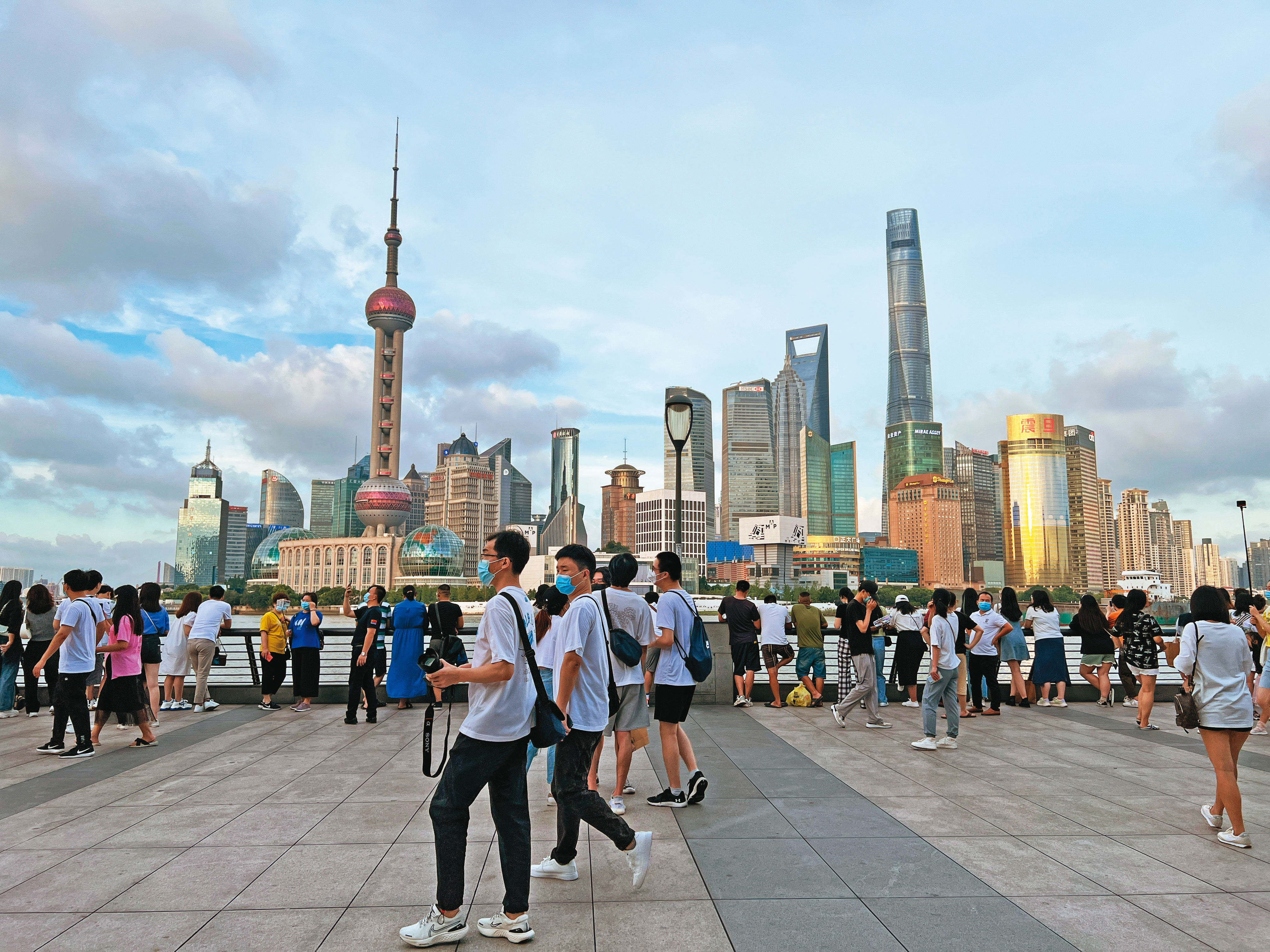 中國內需熄火證明集體「躺平」的大趨勢，顯示中國人民對就業升遷、薪資增長的前景極為悲觀。（東方IC）