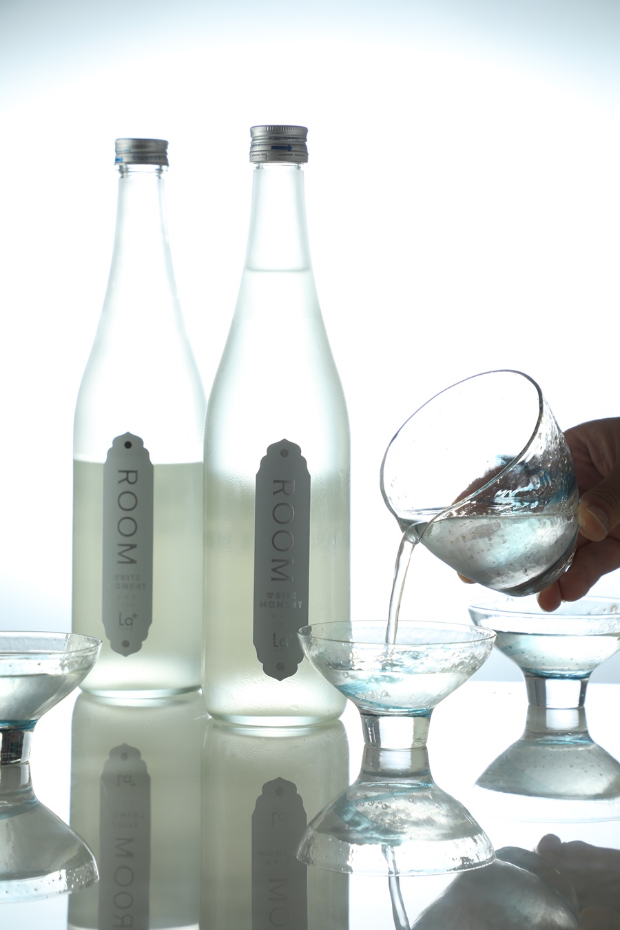 由女性釀酒師打造的品牌「Room」，「純米吟釀 西都之雫」以「滓絡」手法呈現纖細新酒的清新軟嫩感。（2,300元／720ml瓶）