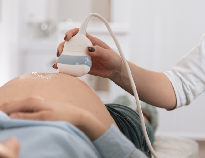 拜登政府引用《緊急醫療和分娩法》稱在孕婦需要緊急醫療時，聯邦法律須先於州法律，醫院必須為孕婦進行墮胎。（示意圖，Pexels）