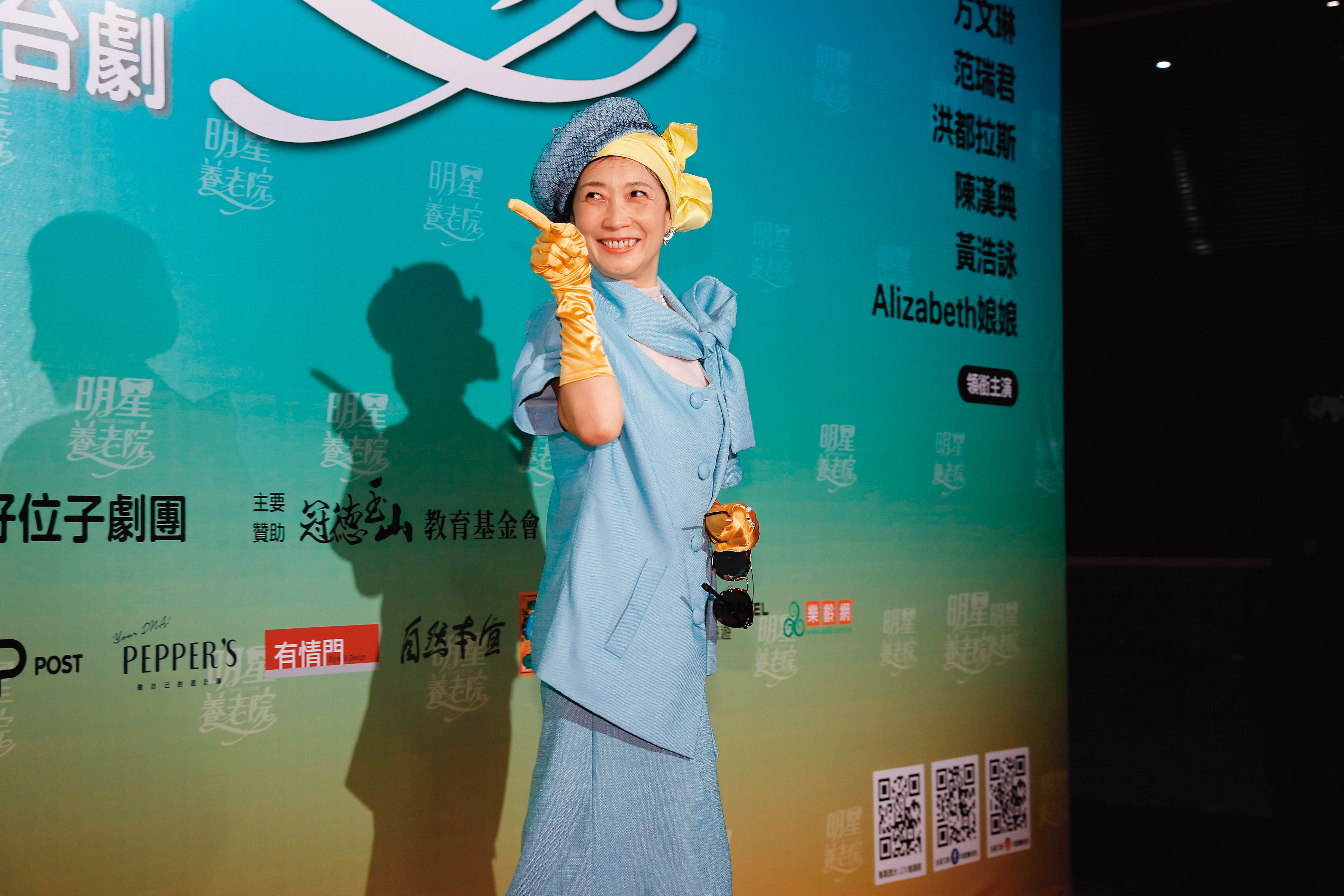 為了多陪家人，黃嘉千選擇多接演舞台劇，較能自由掌控時間，但婚姻依舊失敗了。