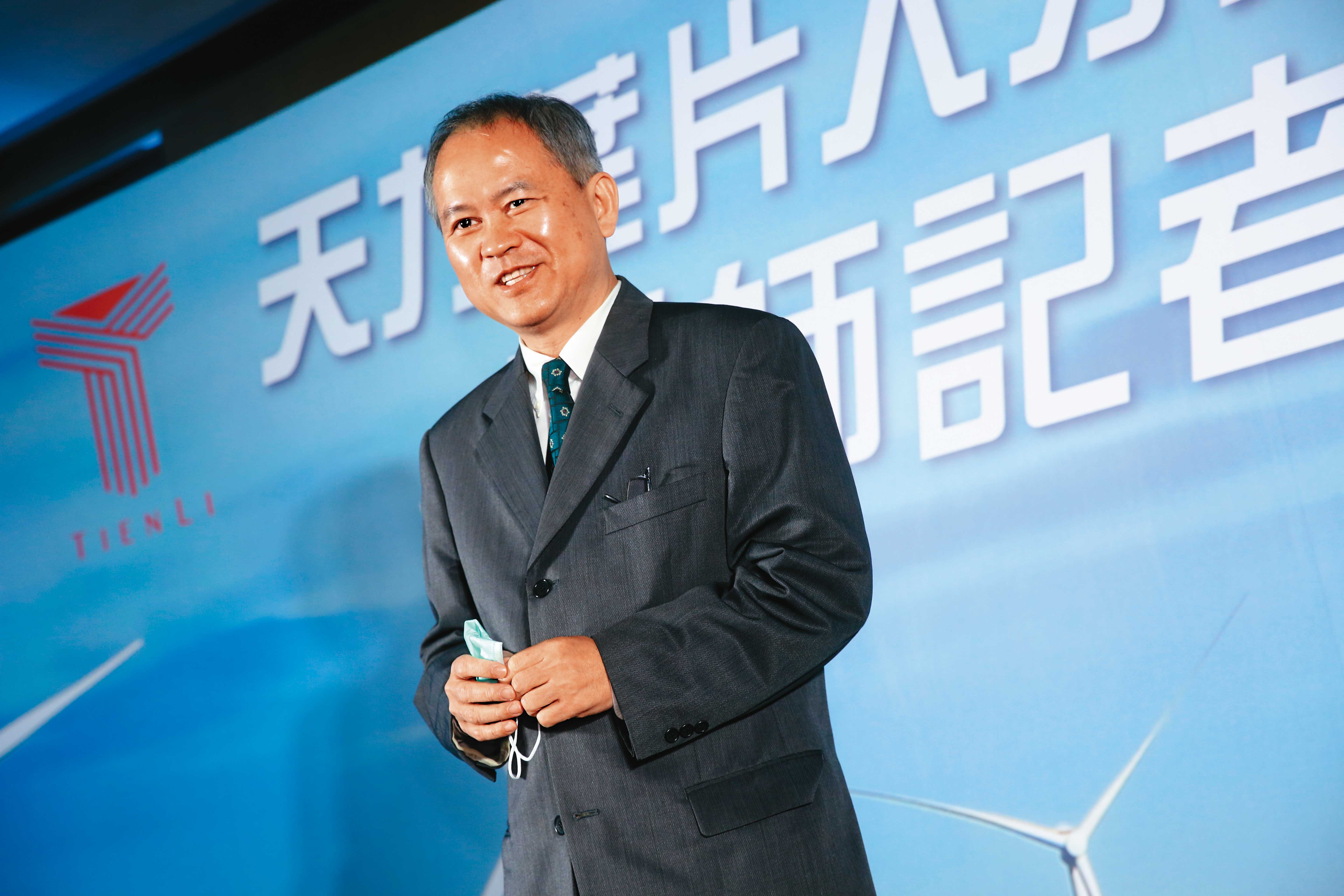 天力離岸風電科技董事長吳坤達點出，成本是否合理，將是環保葉片能否商品化的關鍵。 