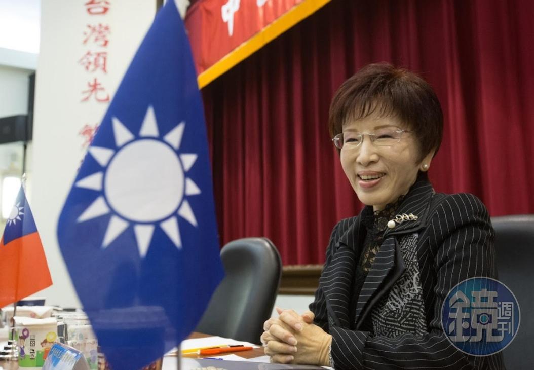 國民黨中央黨部降半旗哀悼安倍晉三，國民黨前主席洪秀柱砲轟「違背黨的路線」。（本刊資料照）
