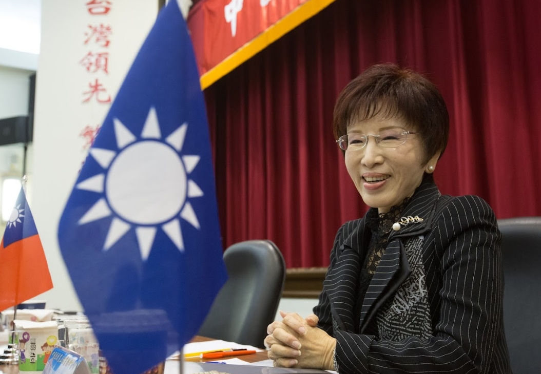 國民黨中央黨部降半旗哀悼安倍晉三，國民黨前主席洪秀柱砲轟「違背黨的路線」。（本刊資料照）