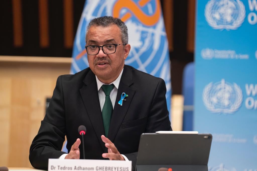 全球確診數字再度攀升，WHO祕書長譚德塞坦言，「離COVID-19大流行結束還有很長一段路」。（翻攝自譚德塞臉書）