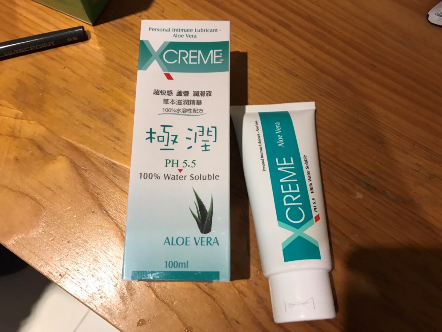 警方查扣賣淫證物。（翻攝畫面）