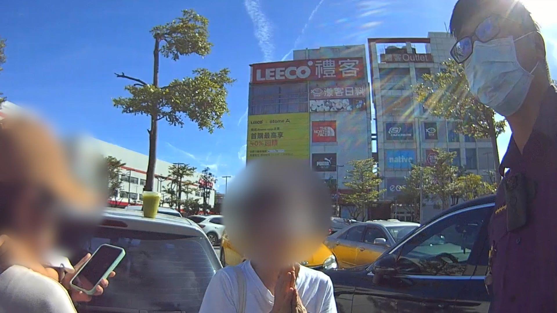 男童母親感謝警消救援。(內湖分局提供)