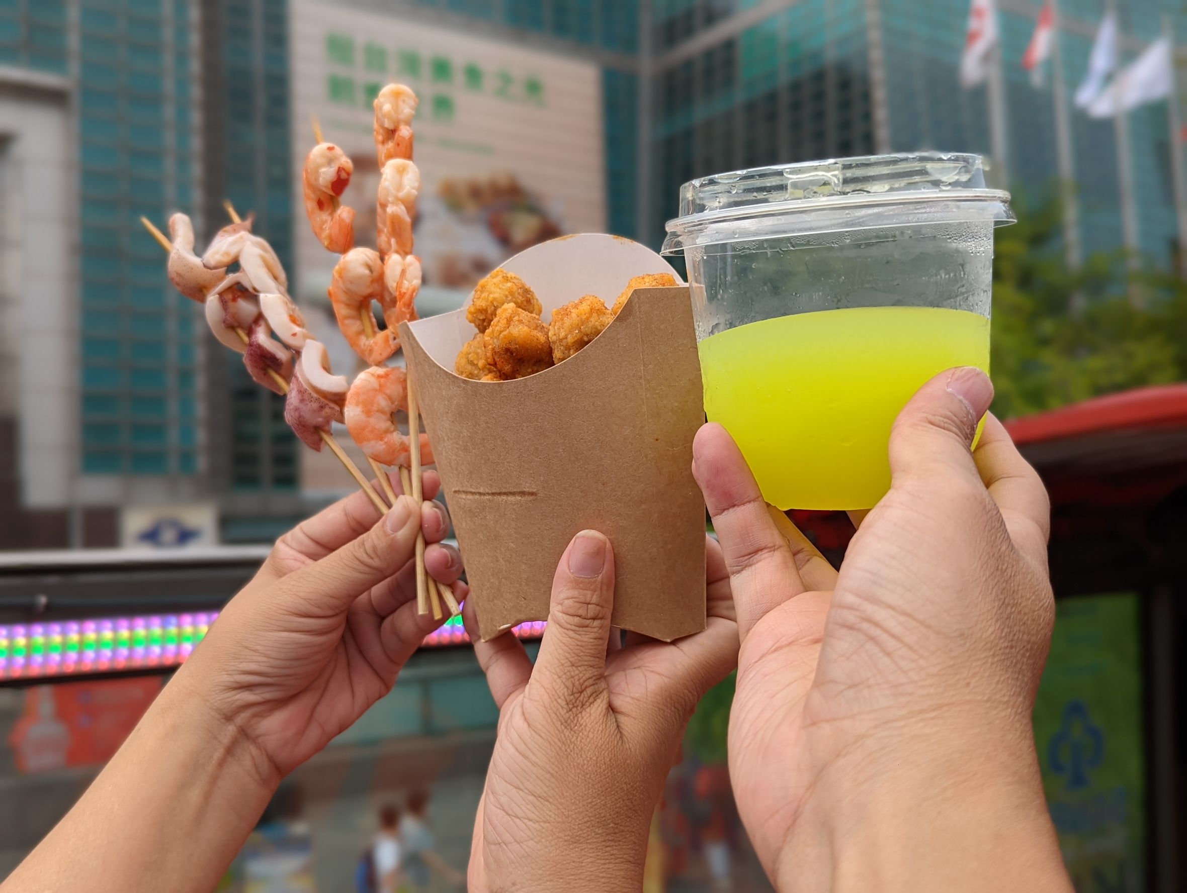 車上提供的點心相當下酒。