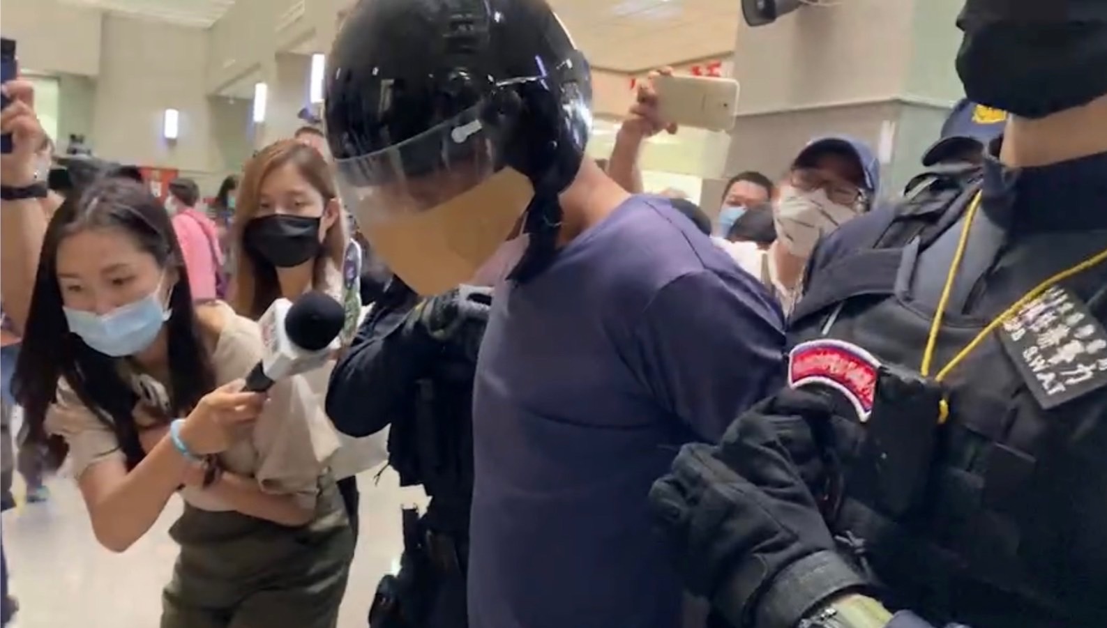 凶嫌李鴻淵逃亡21小時落網，曾氣焰囂張向媒體嗆聲。