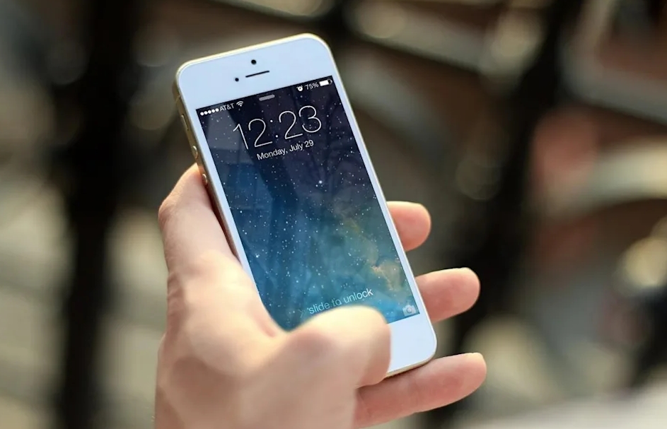 一名網友傻眼主管用LINE交辦他事項，直接回覆「OK」，對方隨即爆氣罵他「沒禮貌」。（翻攝自pixabay）