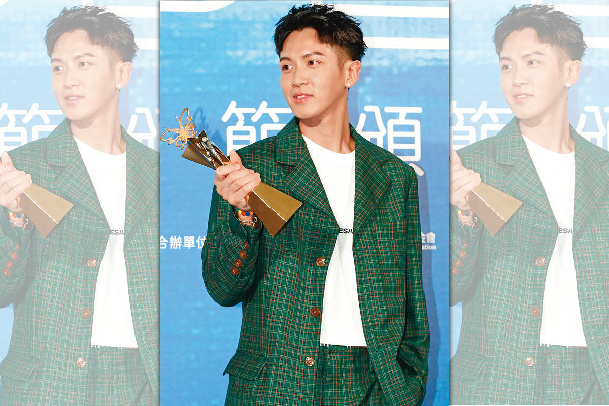 柯震東盼了11年終於一嘗影帝滋味，拿下台北電影獎最佳男主角後，下一步瞄準金馬新導演獎。