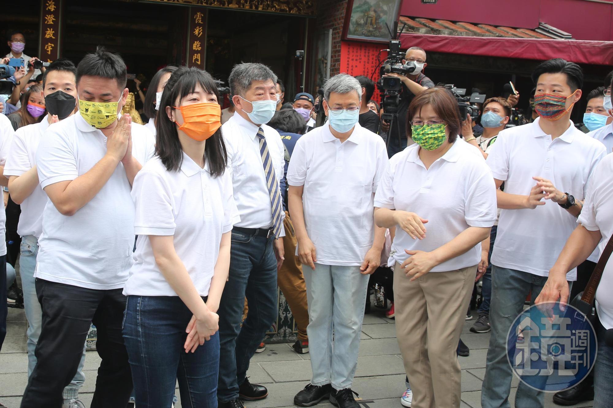 高嘉瑜因事後有事情,競選團隊先前就答應她可提前離開。