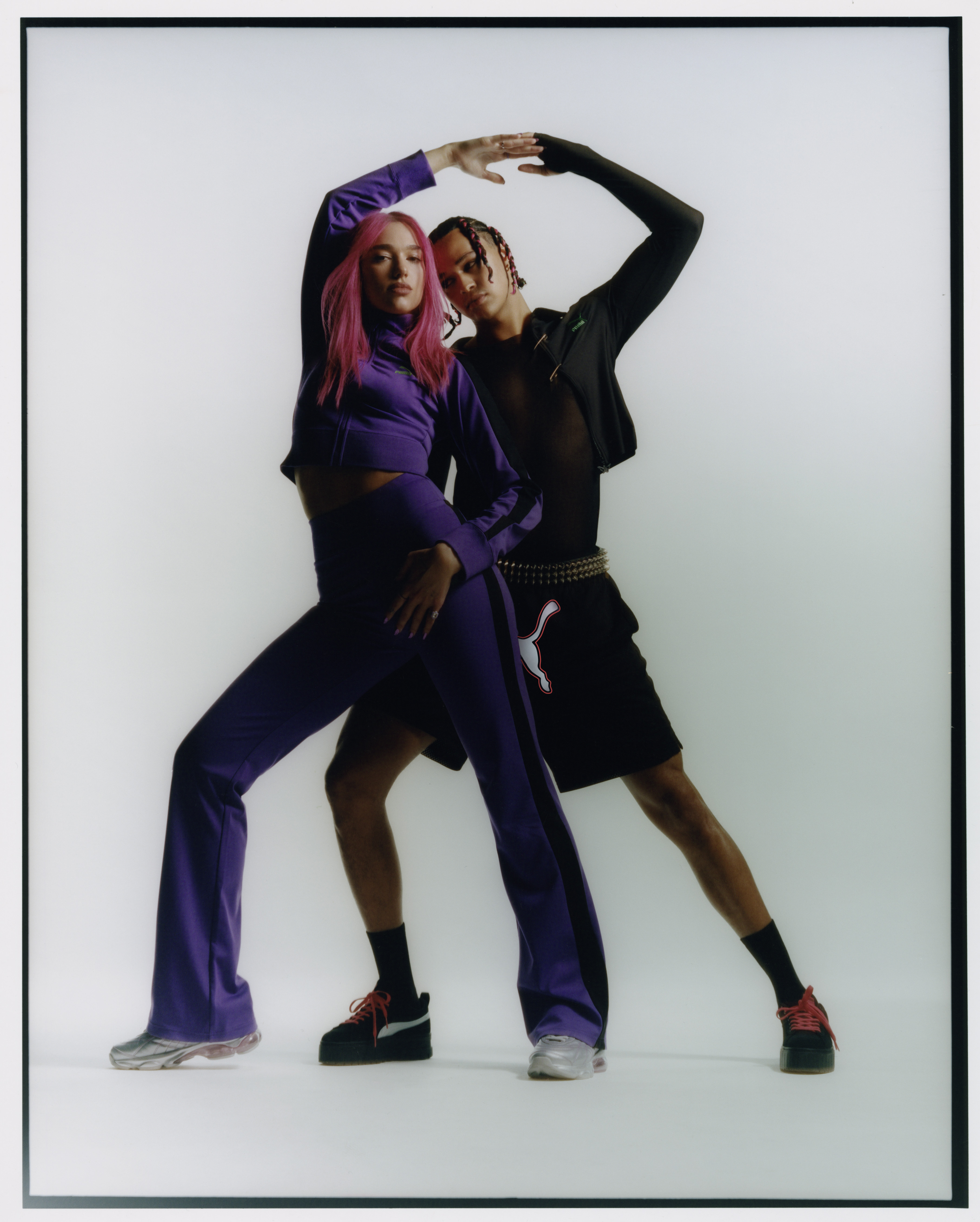 Dua Lipa系列T7外套 NT$2,980、Dua Lipa系列T7長褲 NT$2,480 PUMA。(PUMA提供)