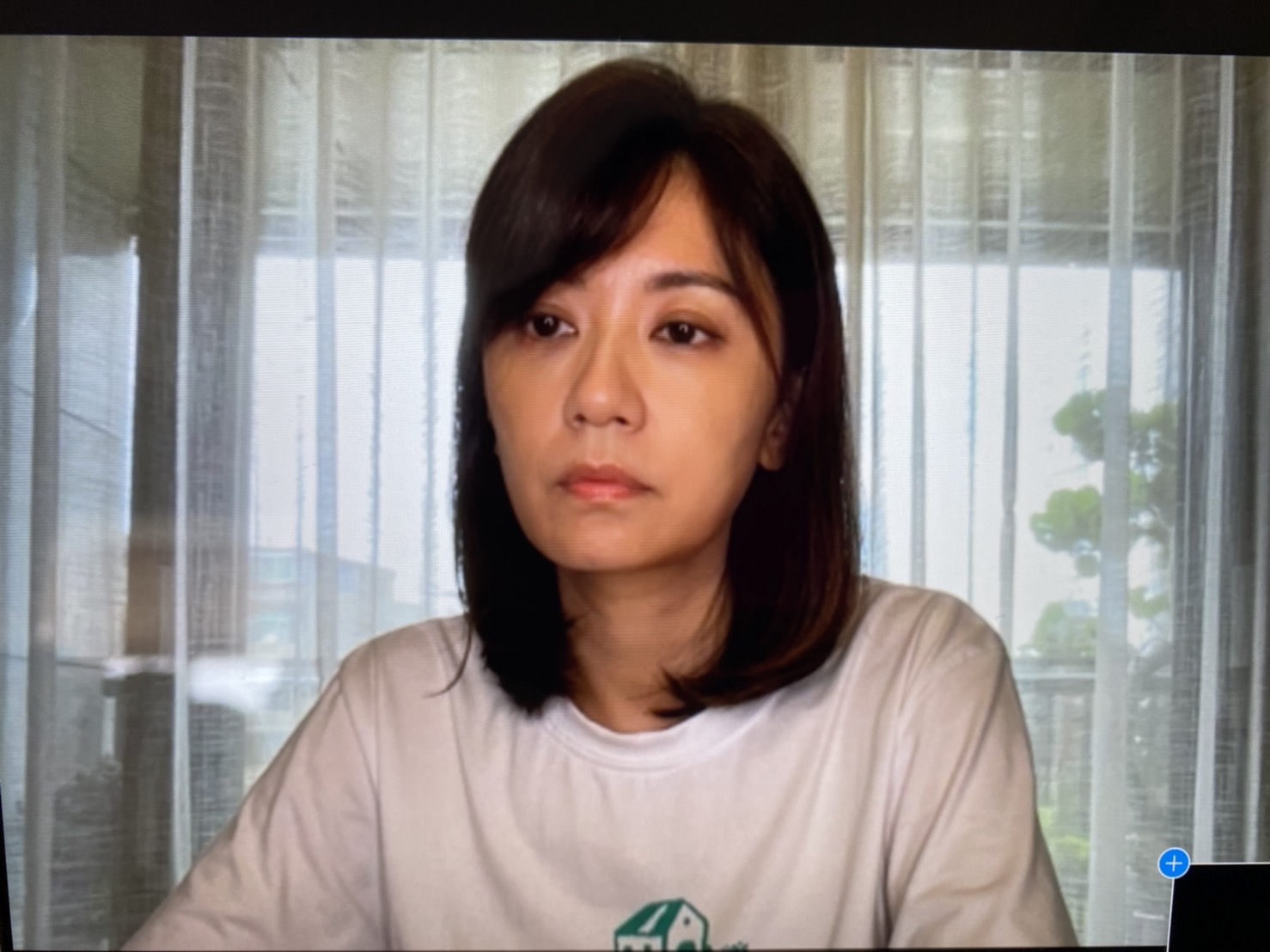 賈靜雯抱病線上參與公益活動難掩病容。（翻攝家扶基金會）