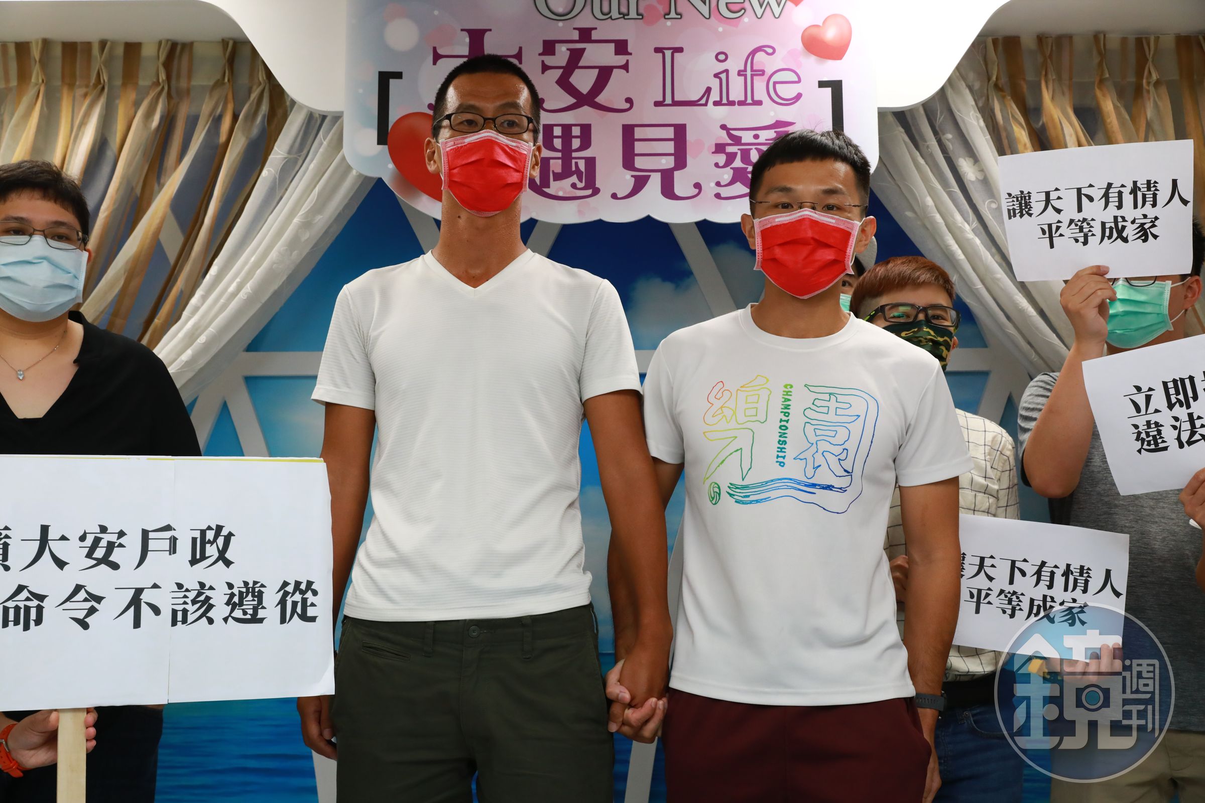 台日同性伴侶阿樹（右）及有吉英三郎（左）勝訴，戶政事務所應准許2人結婚。（本刊資歷照）
