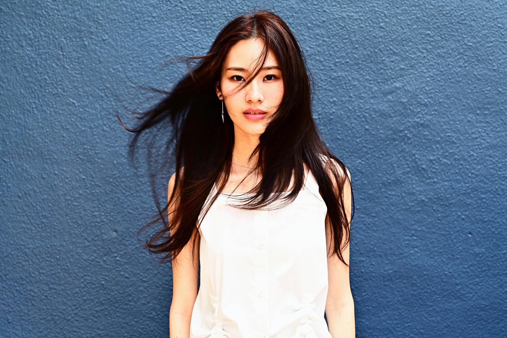 藍正龍師妹莫曼君說現在的她想婚但不想要小孩,「太花錢了,想都不敢想。」(八大戲劇台提供)