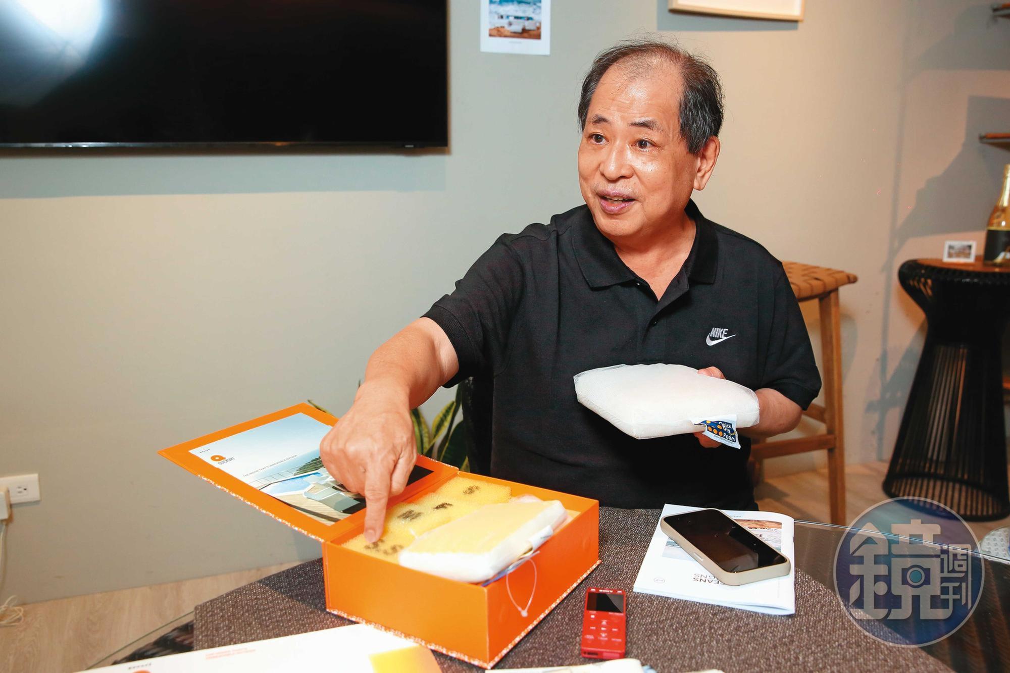 明紳的戶外座墊泡棉都選用quick dry foam，水可以直接穿透泡棉排掉，更快乾。