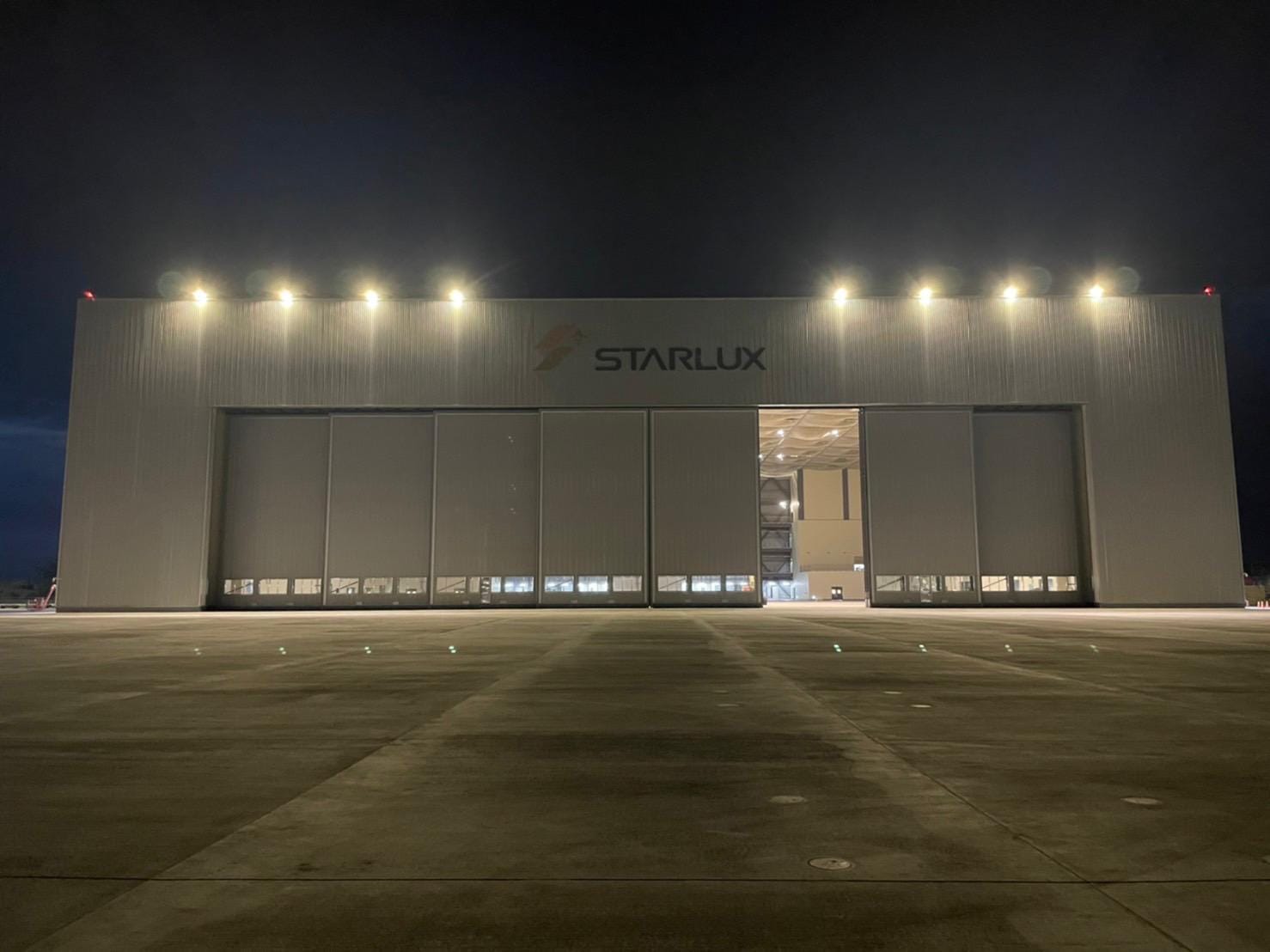 這座修護中心基地被張國煒喻為「安全港口」。（翻攝張國煒臉書）