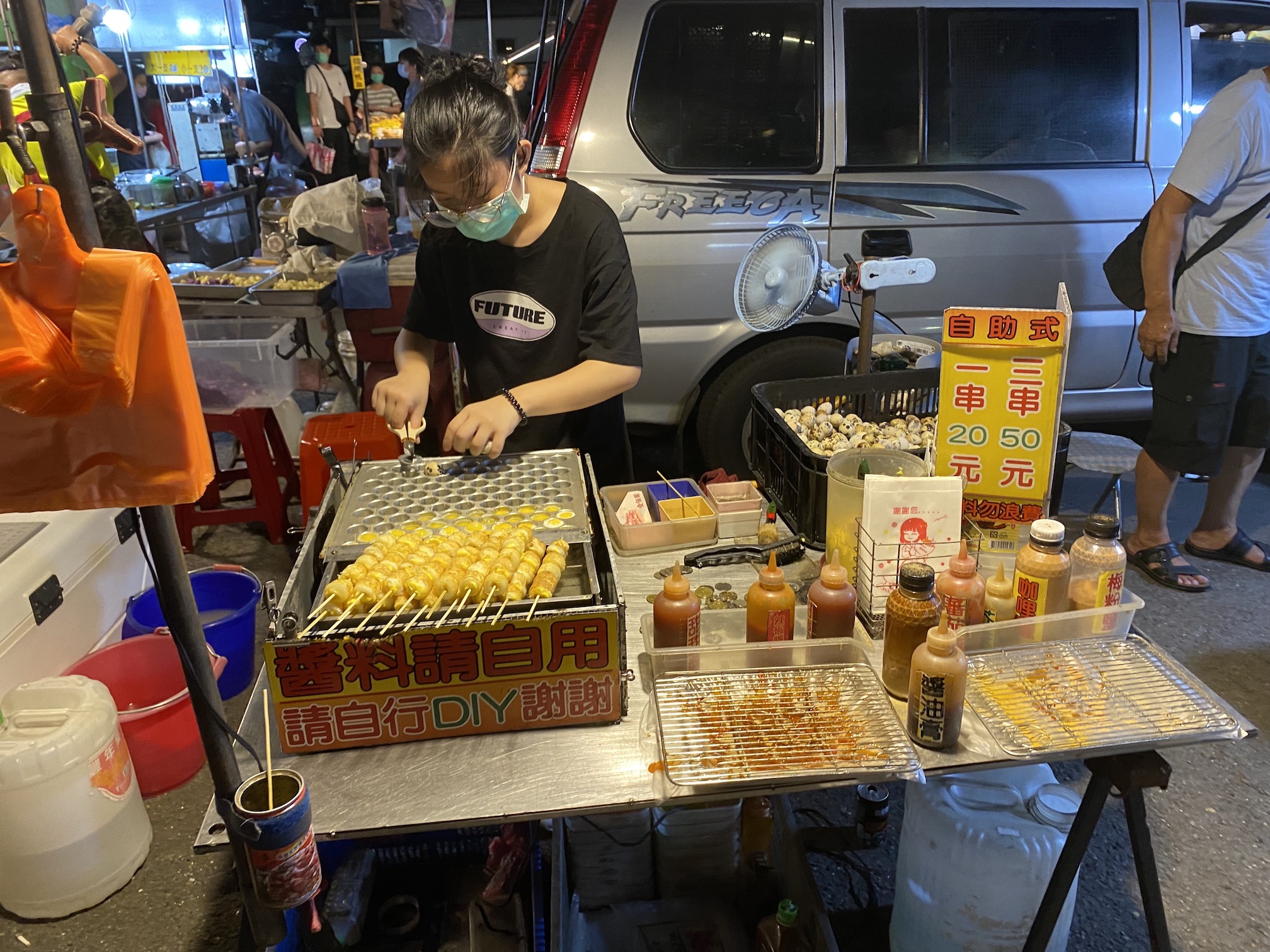 自助式的烤鳥蛋是許多人的兒時記憶。