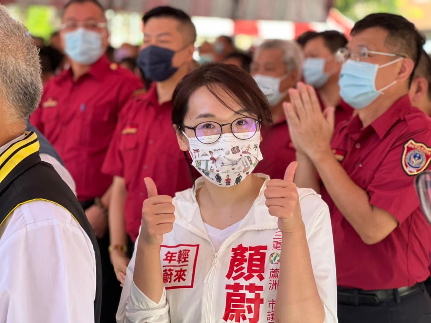 民進黨新北市議員參選人顏蔚慈在自主管理期間出席2場活動，遭新北市衛生局依法開罰3千元。（翻攝自顏蔚慈臉書）