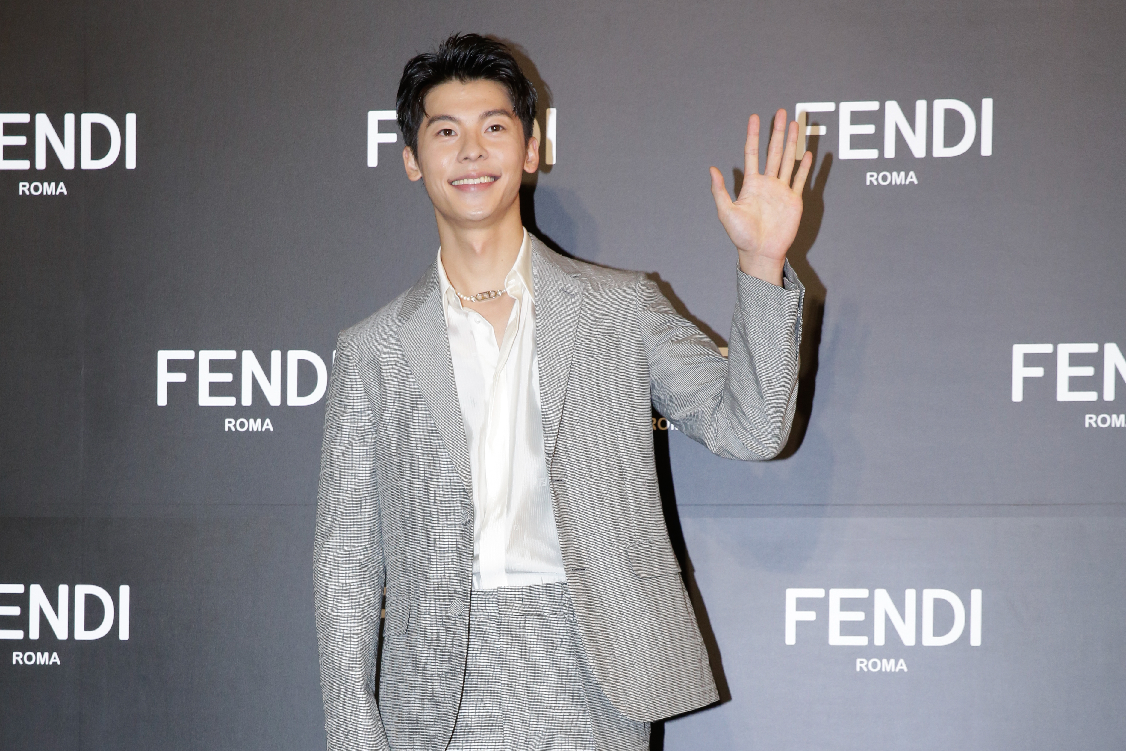 新任FENDI形象大使許光漢，現身微風信義男裝店開幕酒會。