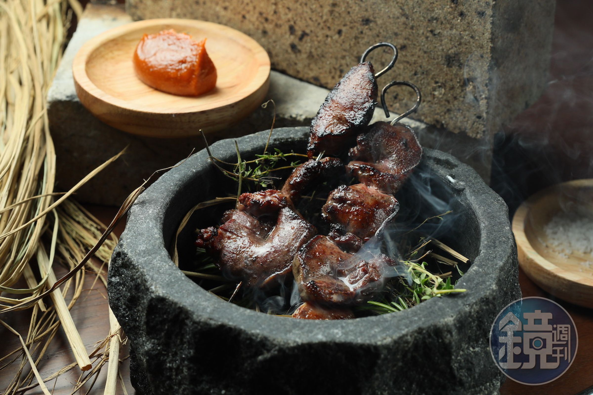 「伊比利豬舌」柔韌帶脆、肉味濃縮渾厚。（160元／份）